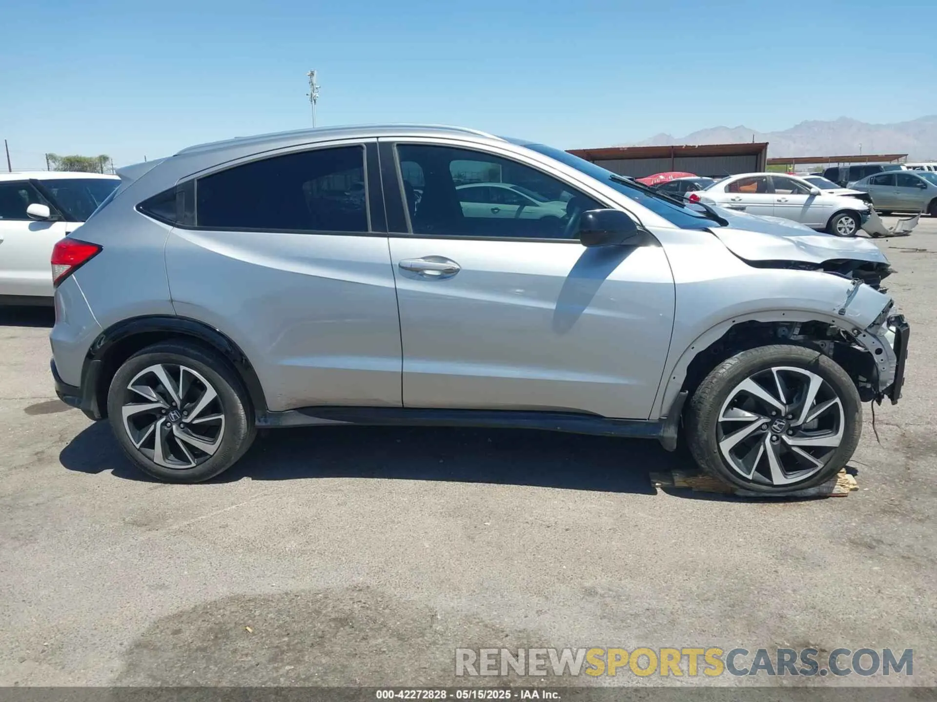 13 fotografías del automóvil dañado 3CZRU5H12KG706059 HONDA HR-V 2019
