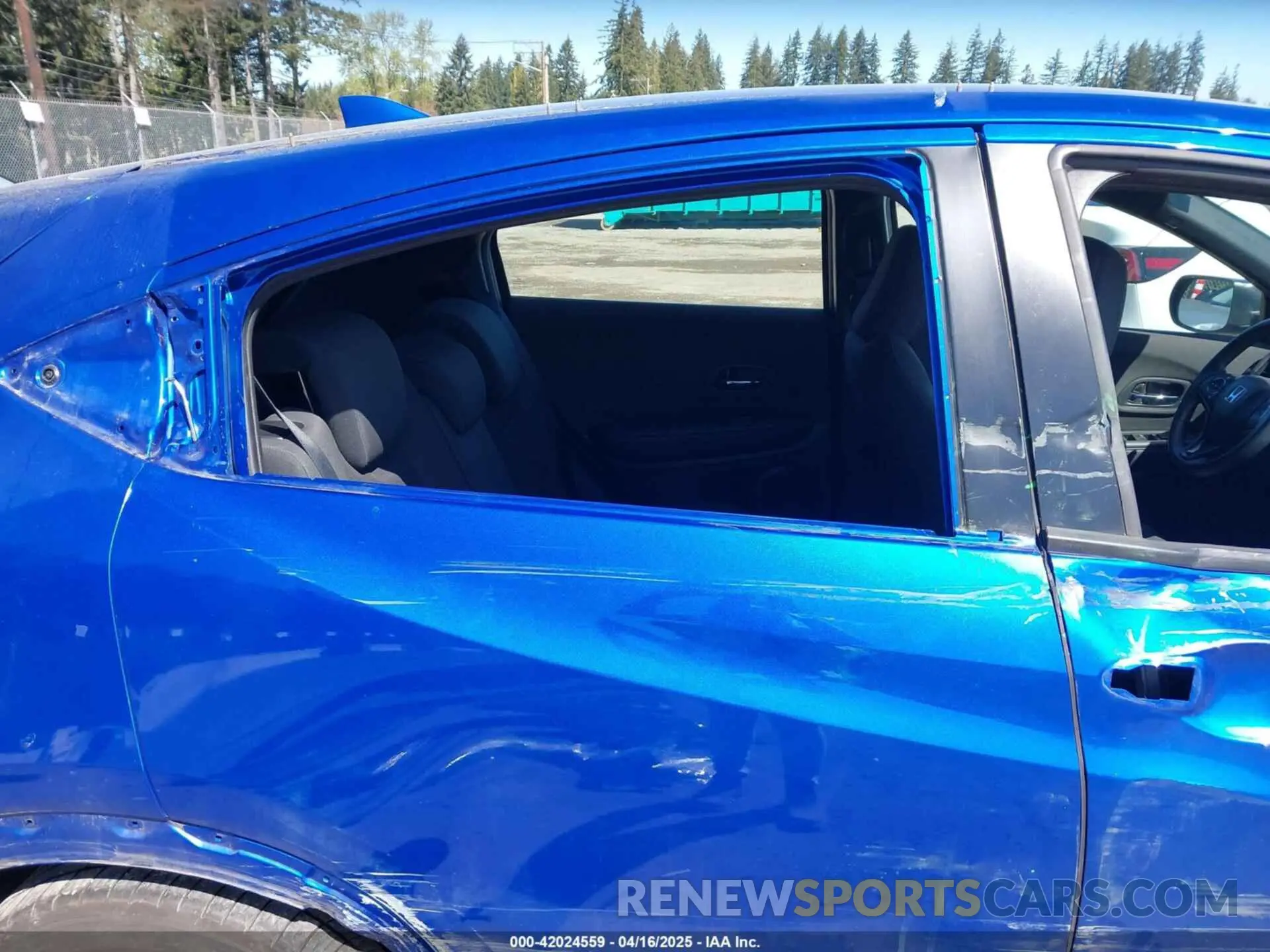 20 fotografías del automóvil dañado 3CZRU5H14KG716026 HONDA HR-V 2019