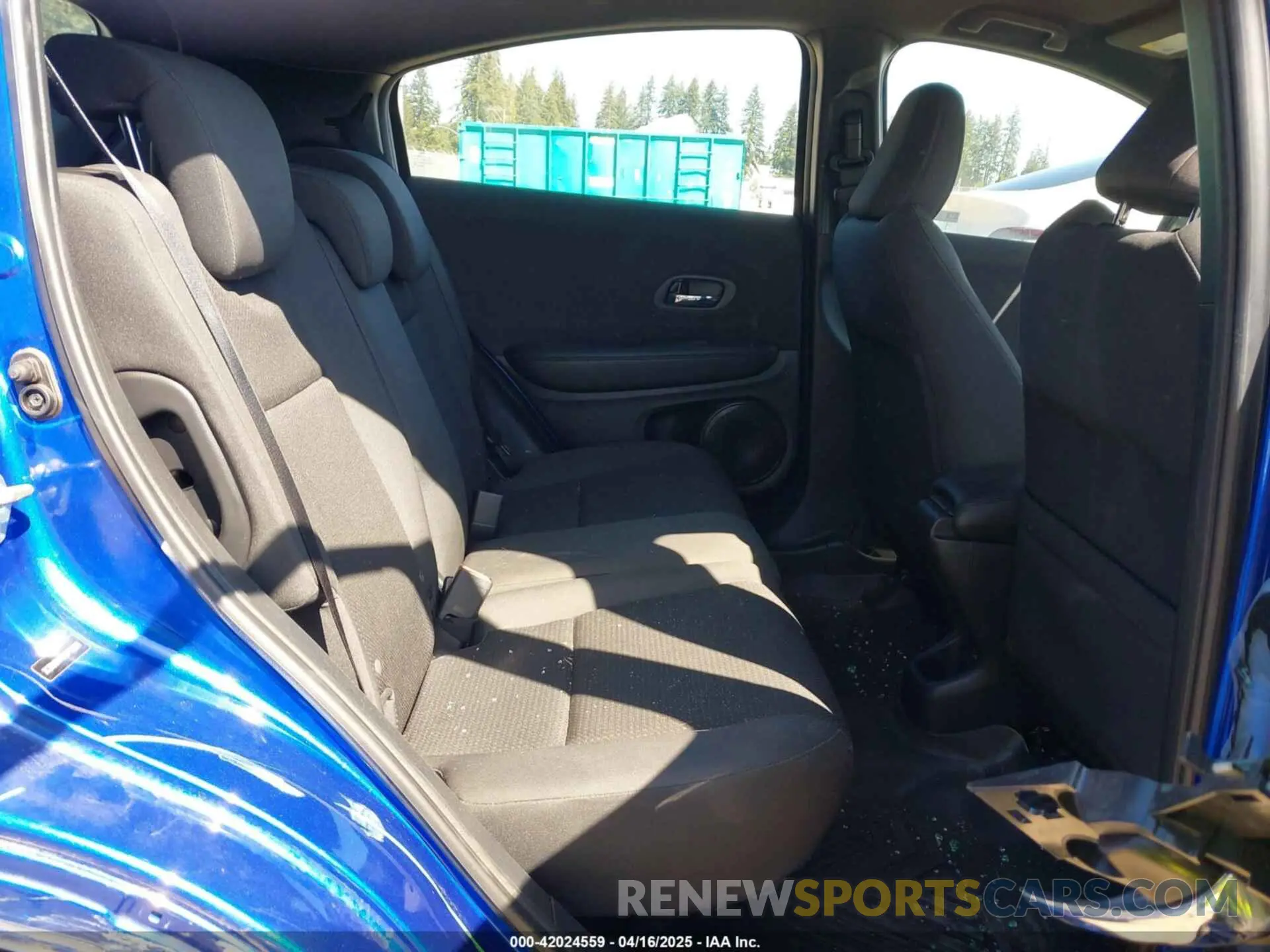 8 fotografías del automóvil dañado 3CZRU5H14KG716026 HONDA HR-V 2019