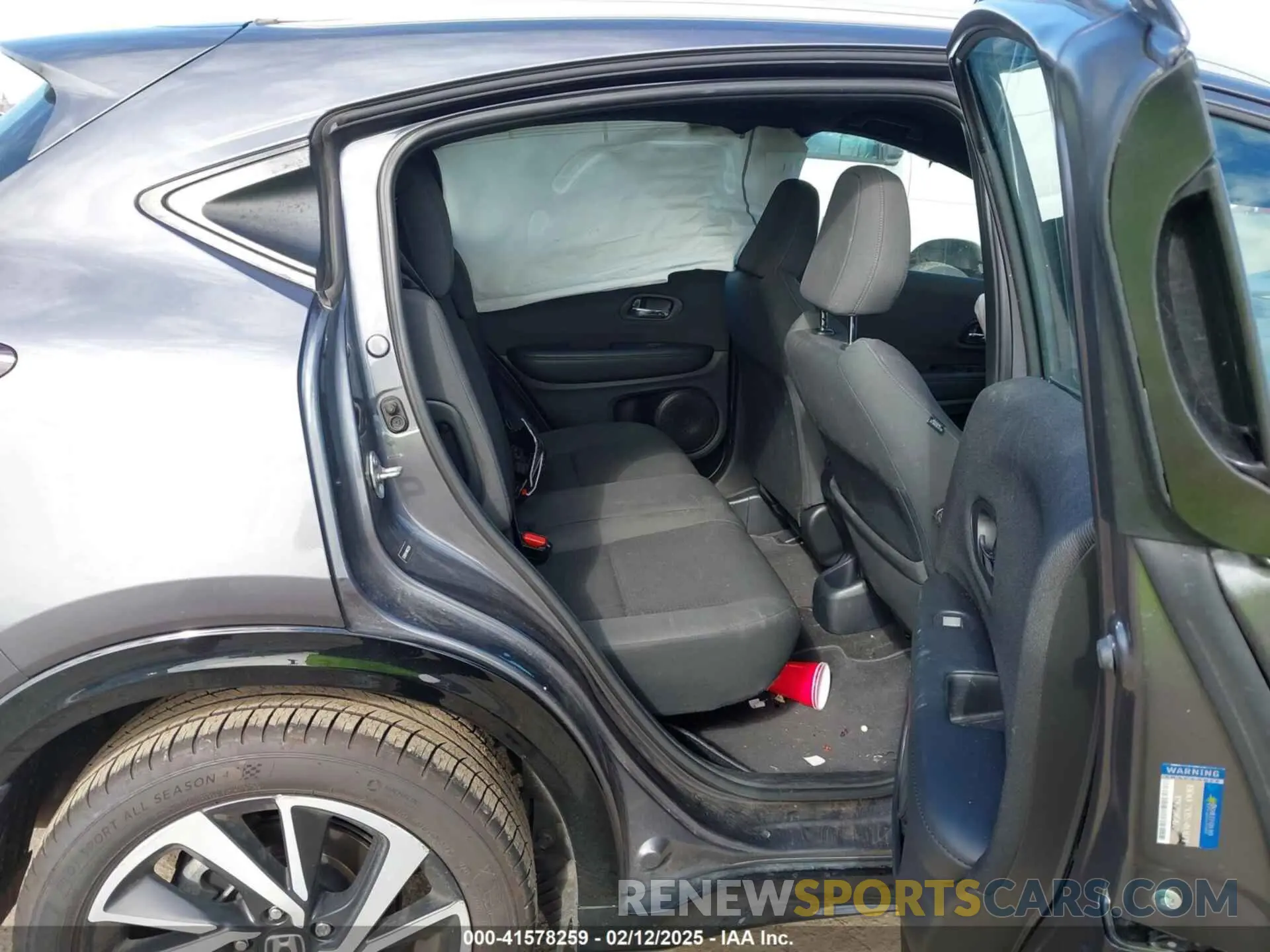 8 fotografías del automóvil dañado 3CZRU5H14KM722281 HONDA HR-V 2019
