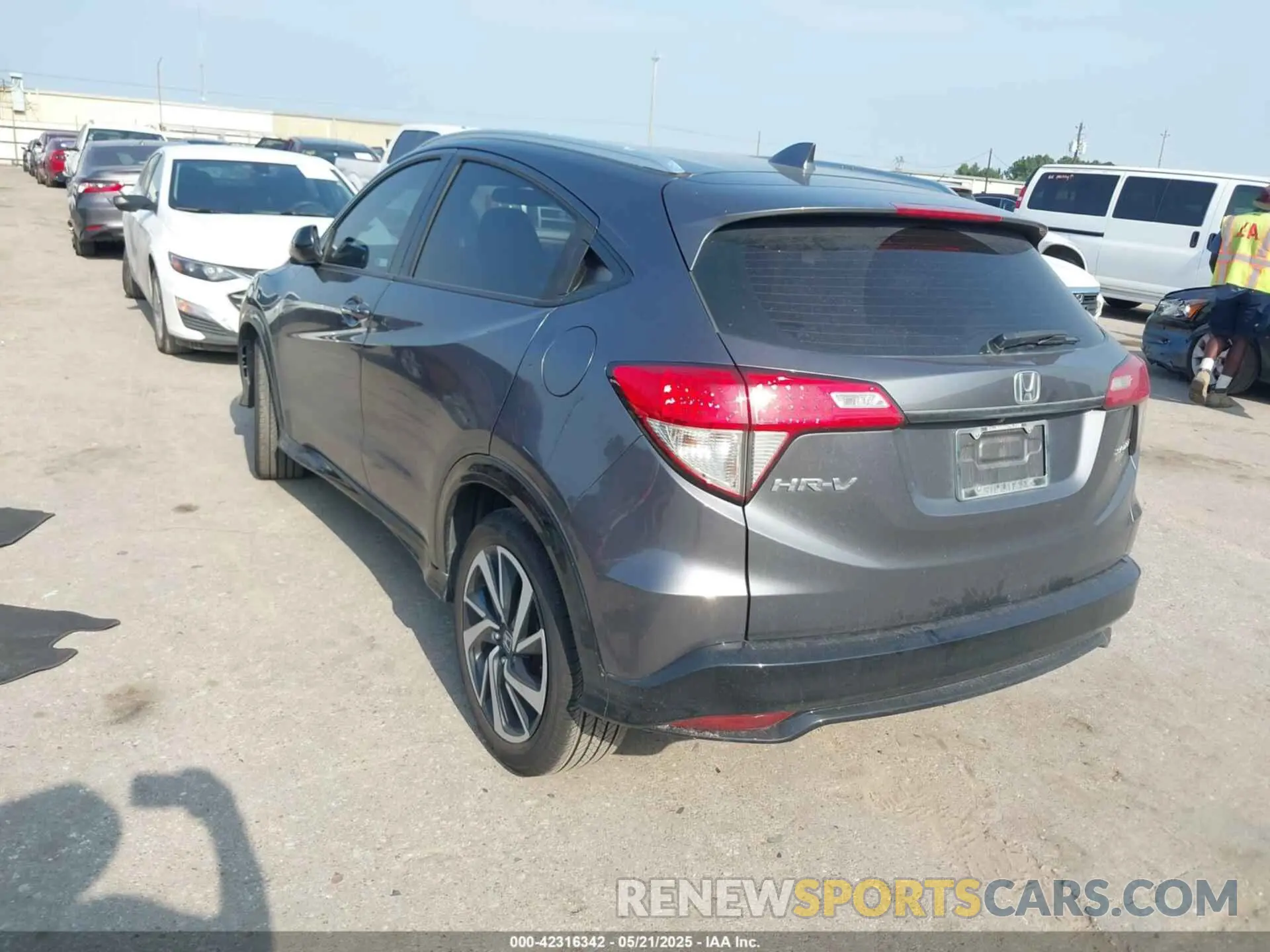 3 fotografías del automóvil dañado 3CZRU5H15KG705987 HONDA HR-V 2019
