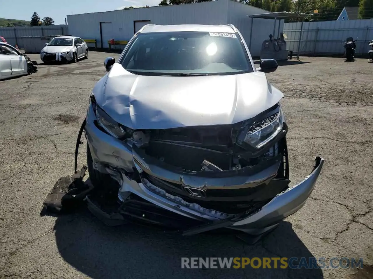 5 fotografías del automóvil dañado 3CZRU5H16KG713015 HONDA HR-V 2019