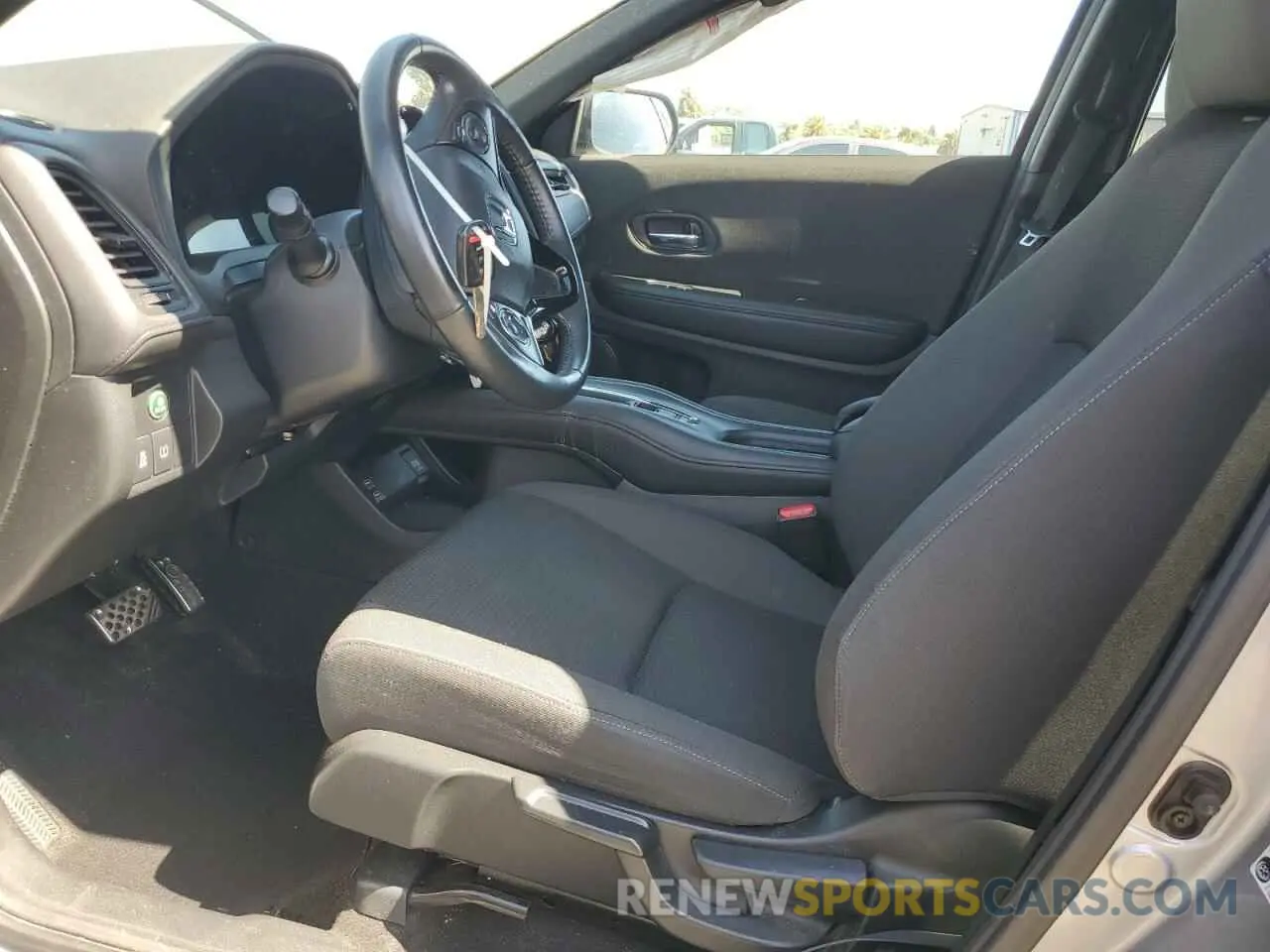 7 fotografías del automóvil dañado 3CZRU5H16KG713015 HONDA HR-V 2019