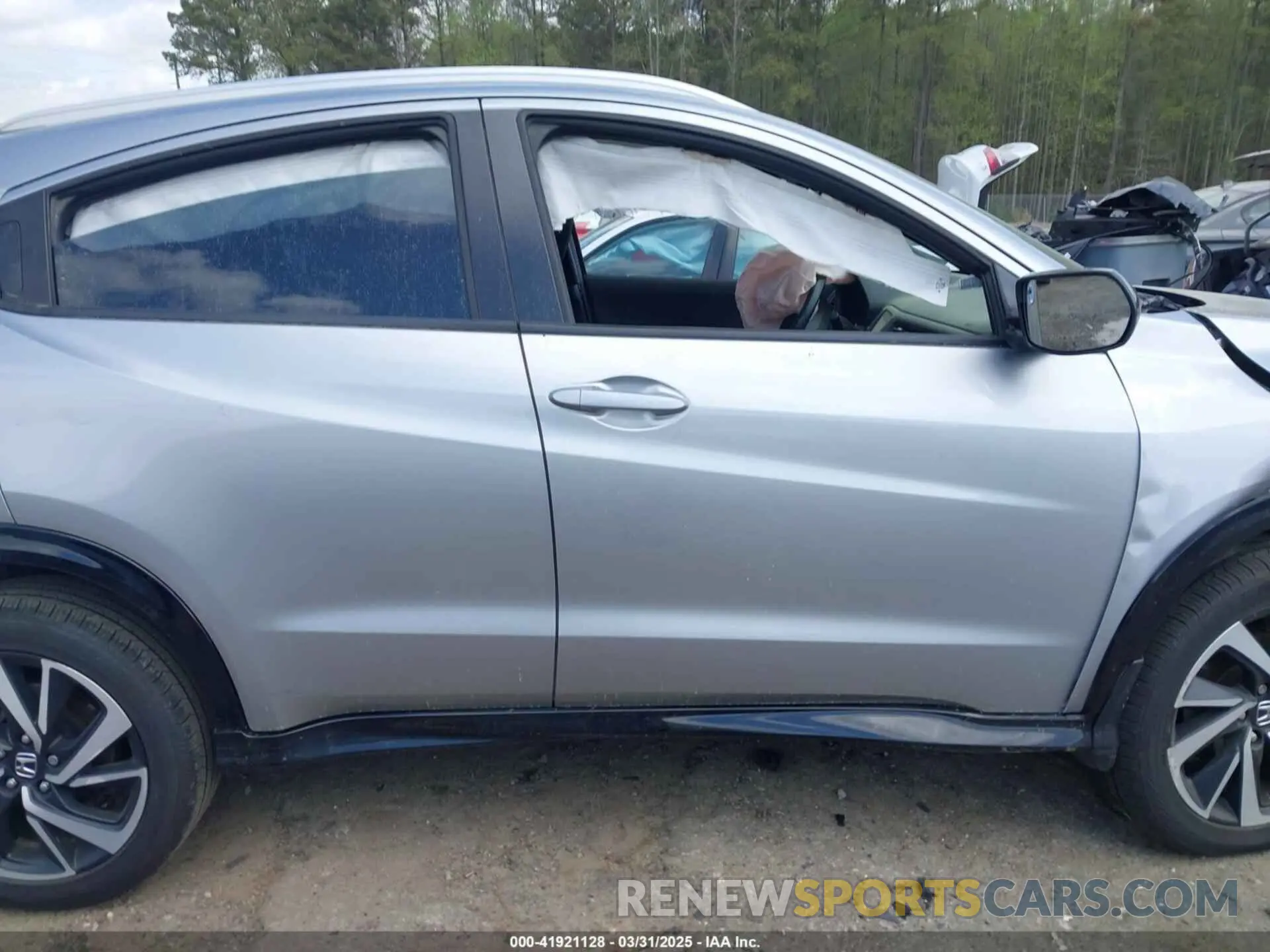 14 fotografías del automóvil dañado 3CZRU5H17KG705098 HONDA HR-V 2019
