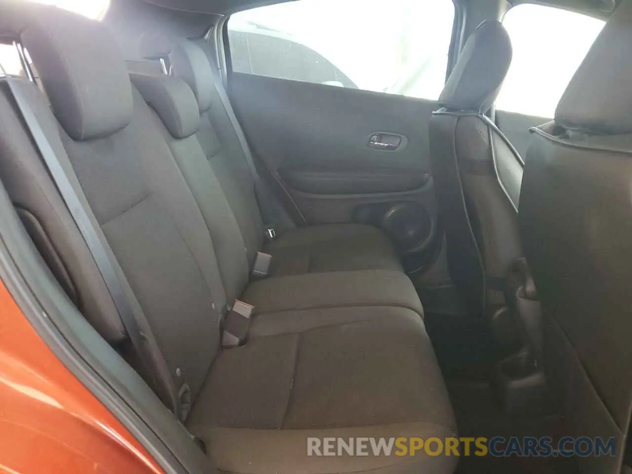 11 fotografías del automóvil dañado 3CZRU5H18KG701772 HONDA HR-V 2019