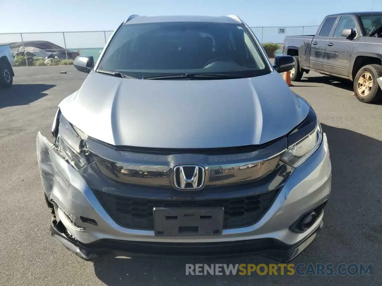 5 fotografías del automóvil dañado 3CZRU5H18KG702209 HONDA HR-V 2019