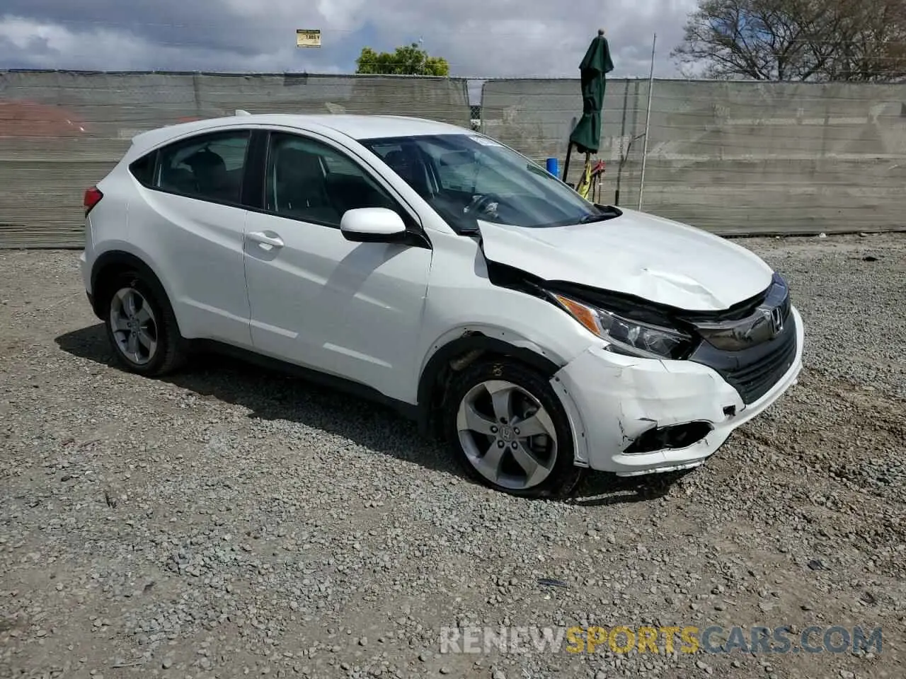 4 fotografías del automóvil dañado 3CZRU5H32KM707473 HONDA HR-V 2019