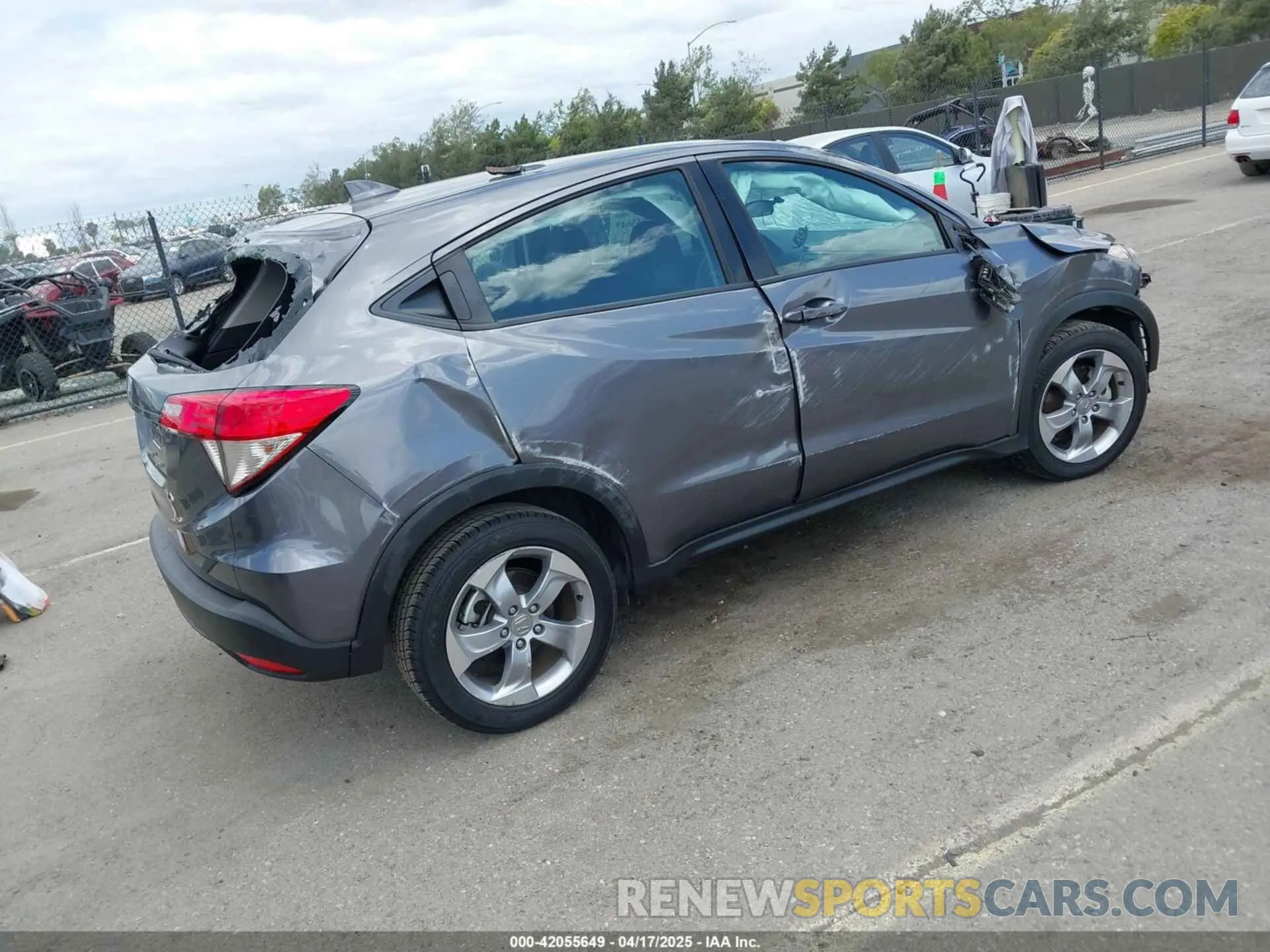 4 fotografías del automóvil dañado 3CZRU5H33KG714592 HONDA HR-V 2019