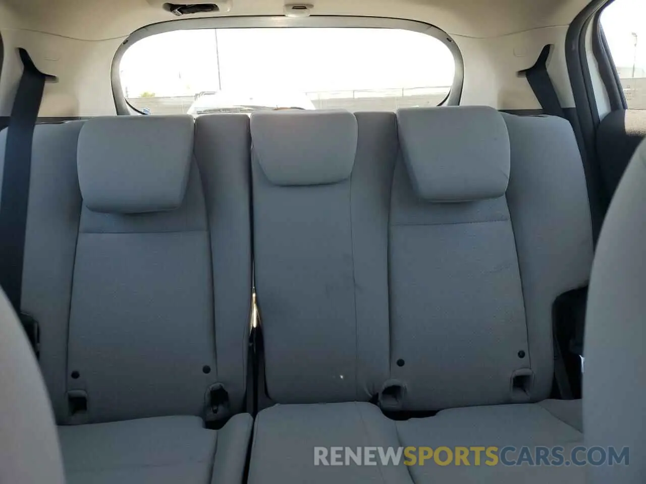 10 fotografías del automóvil dañado 3CZRU5H33KM702122 HONDA HR-V 2019