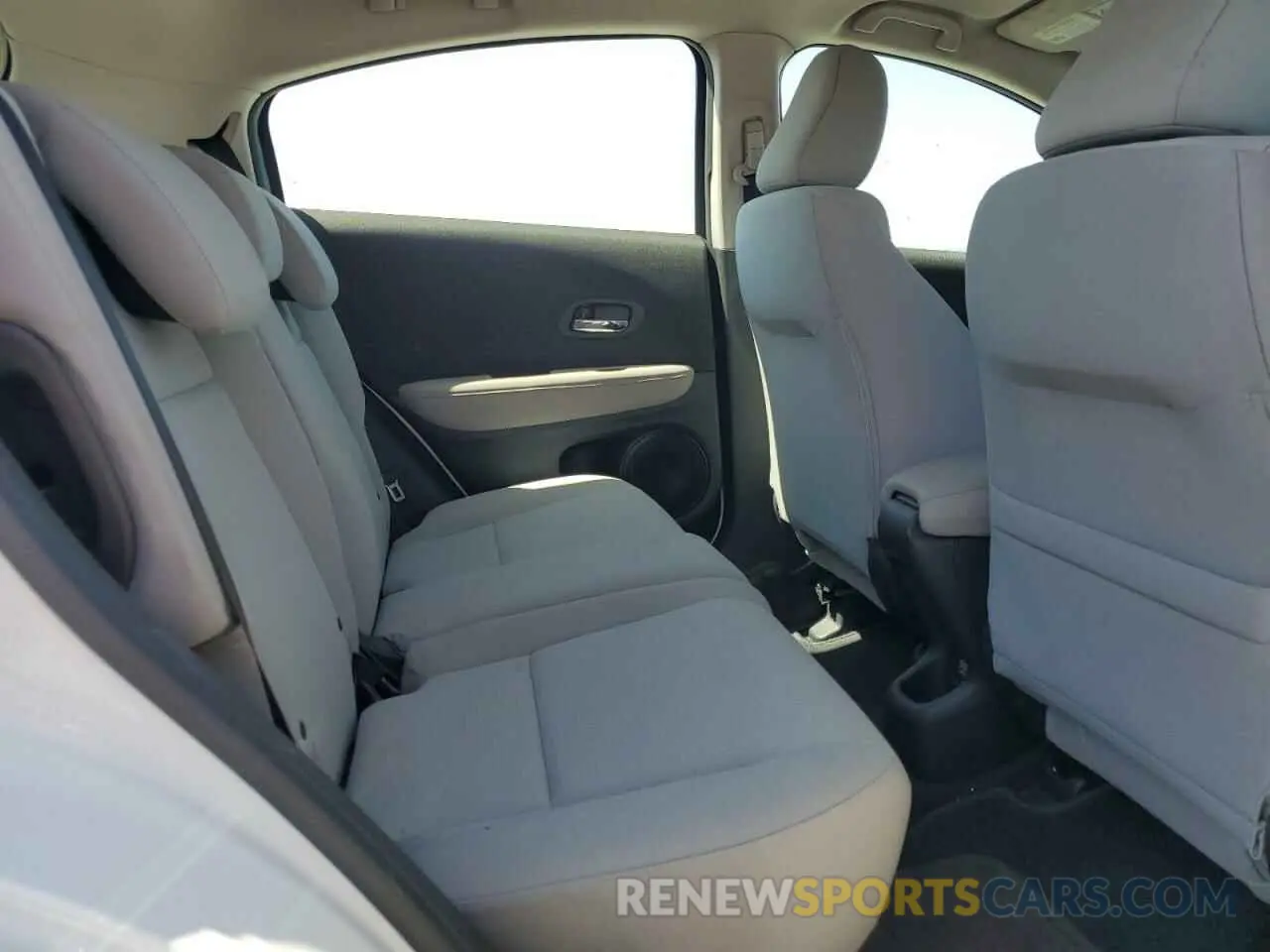 11 fotografías del automóvil dañado 3CZRU5H33KM702122 HONDA HR-V 2019