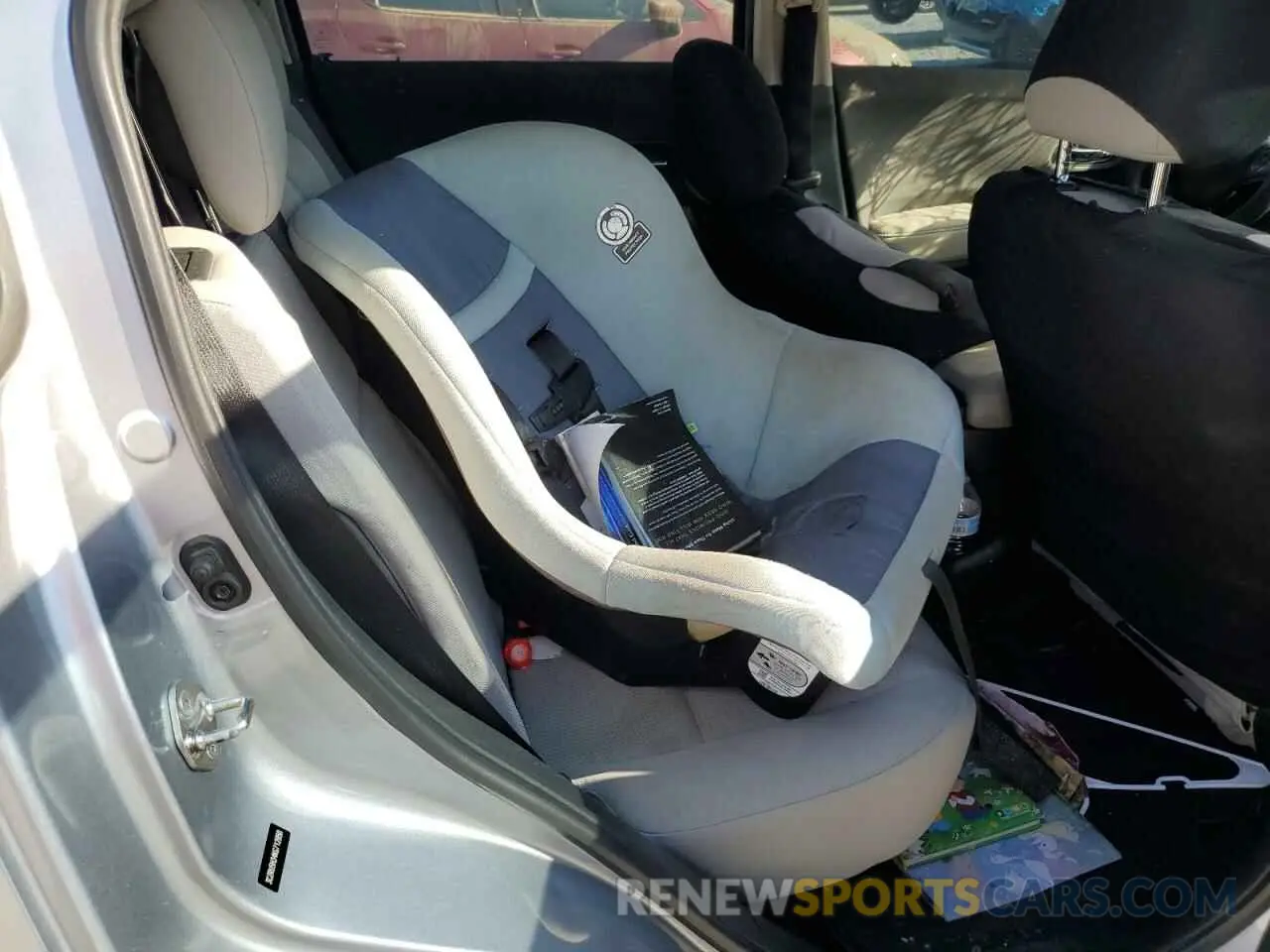 10 fotografías del automóvil dañado 3CZRU5H34KG712950 HONDA HR-V 2019