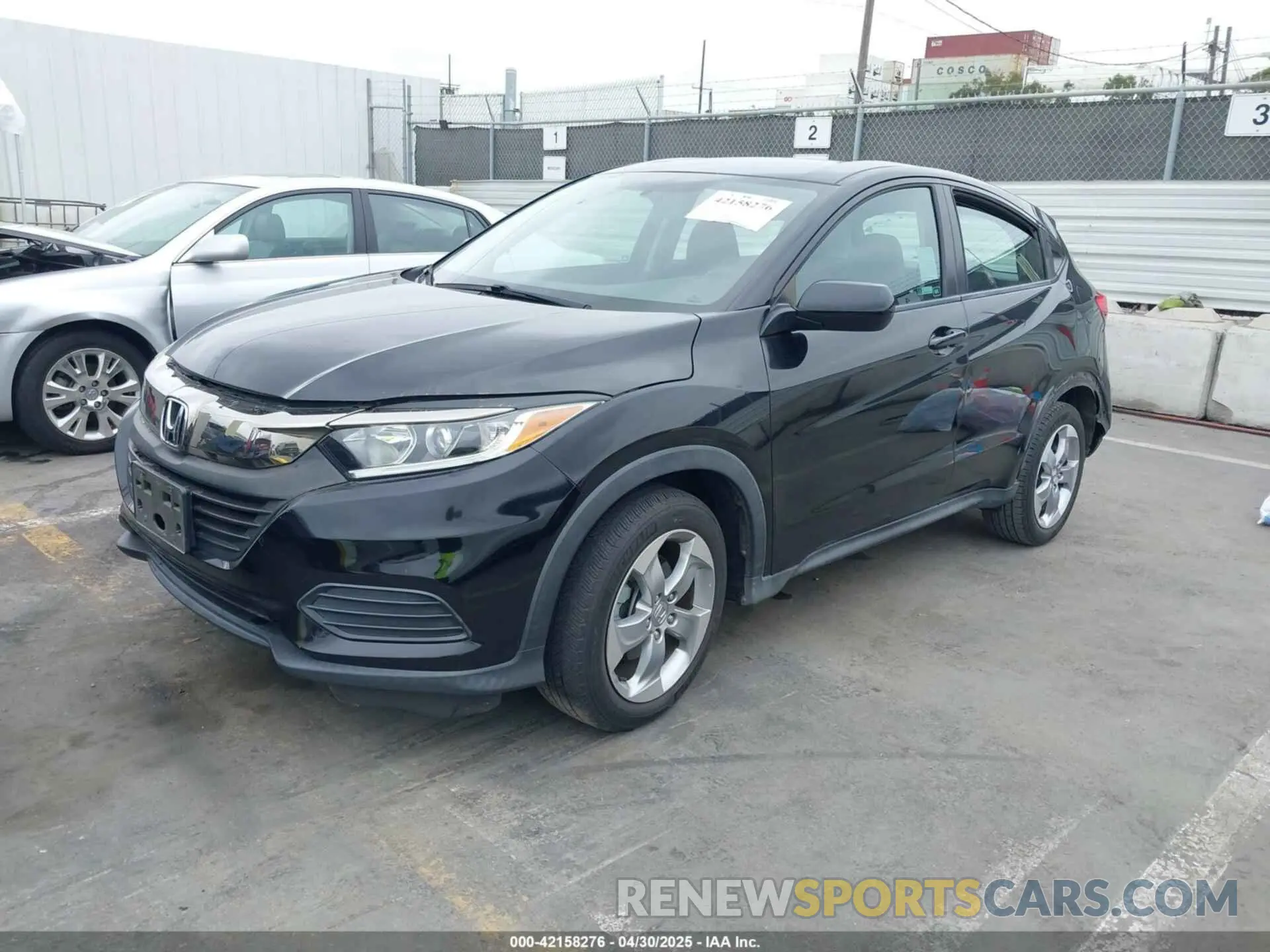 2 fotografías del automóvil dañado 3CZRU5H35KG711998 HONDA HR-V 2019