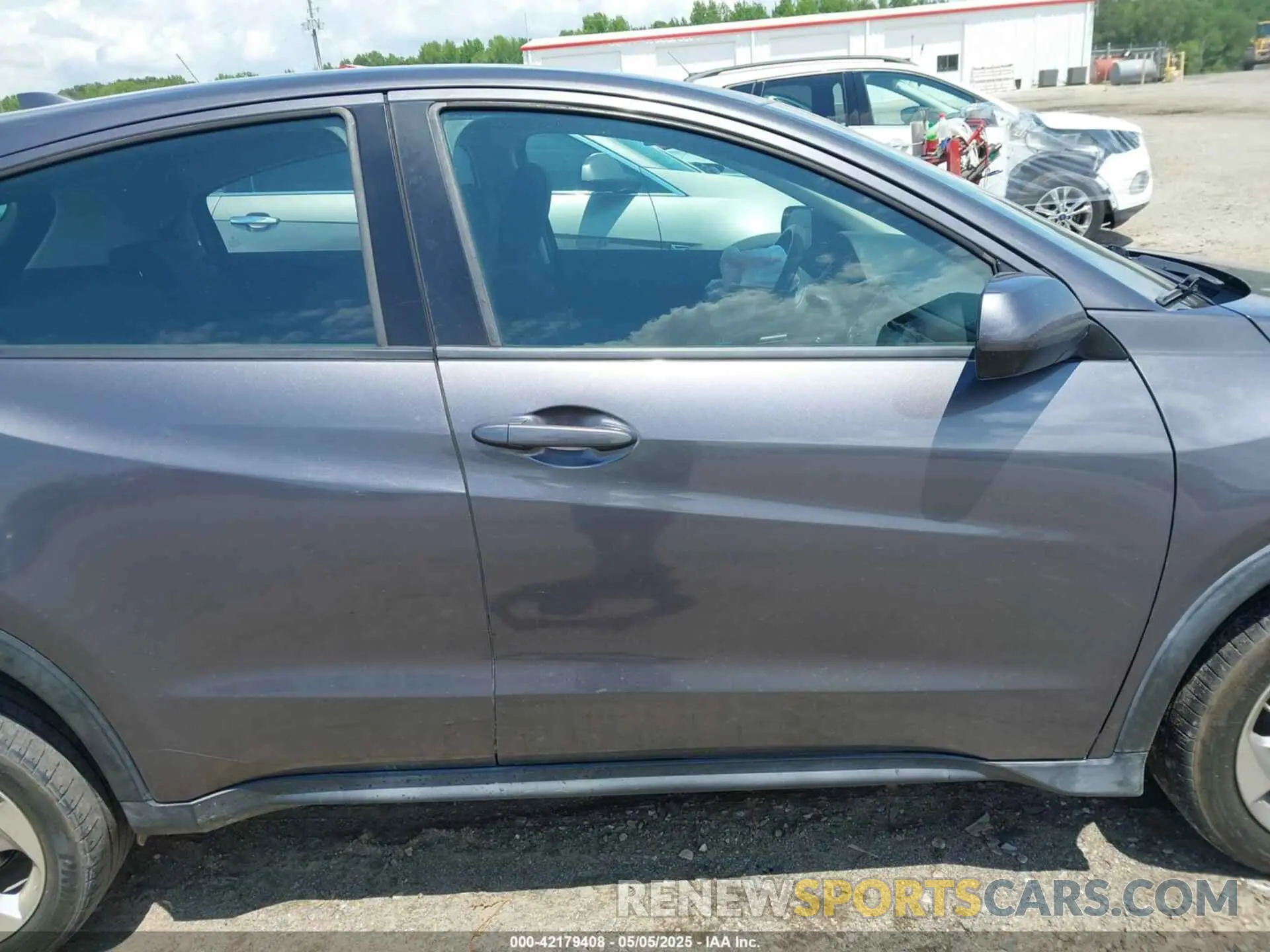 13 fotografías del automóvil dañado 3CZRU5H35KM720010 HONDA HR-V 2019