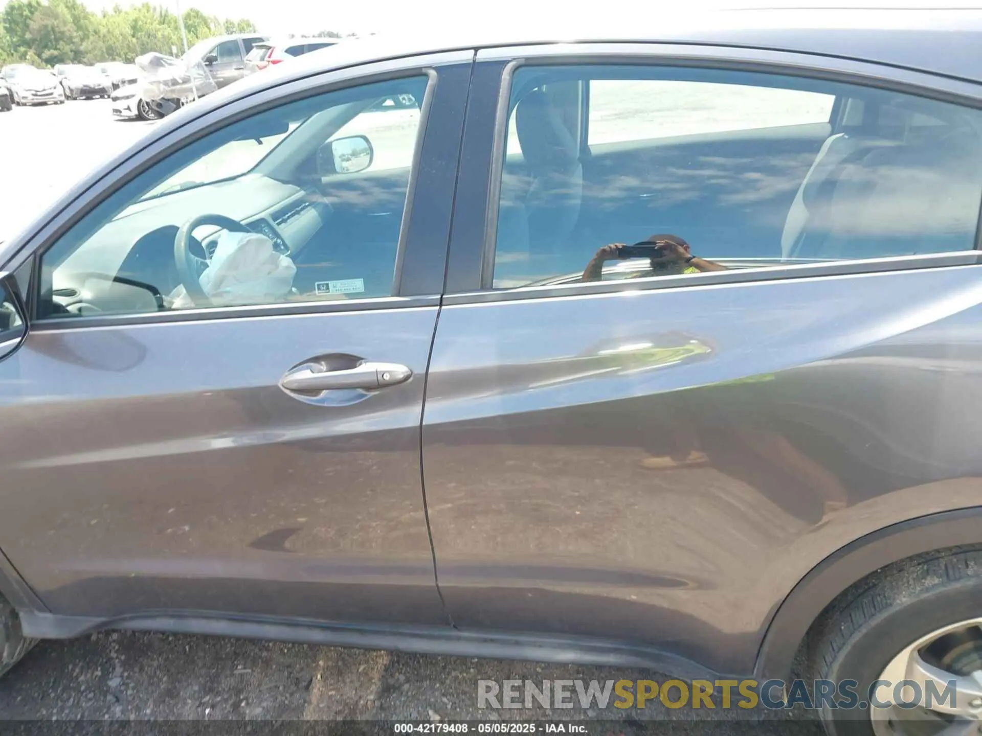 14 fotografías del automóvil dañado 3CZRU5H35KM720010 HONDA HR-V 2019