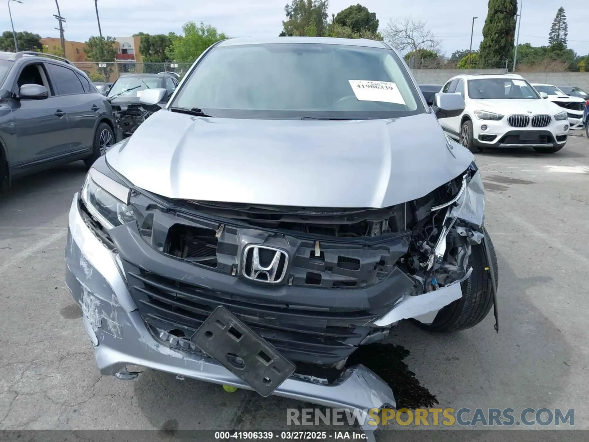 13 fotografías del automóvil dañado 3CZRU5H37KG710447 HONDA HR-V 2019