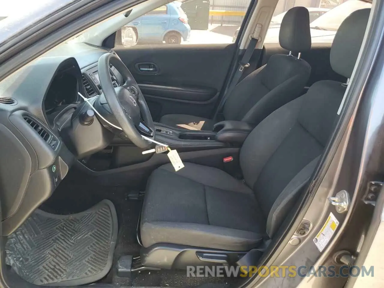 7 fotografías del automóvil dañado 3CZRU5H37KM720459 HONDA HR-V 2019