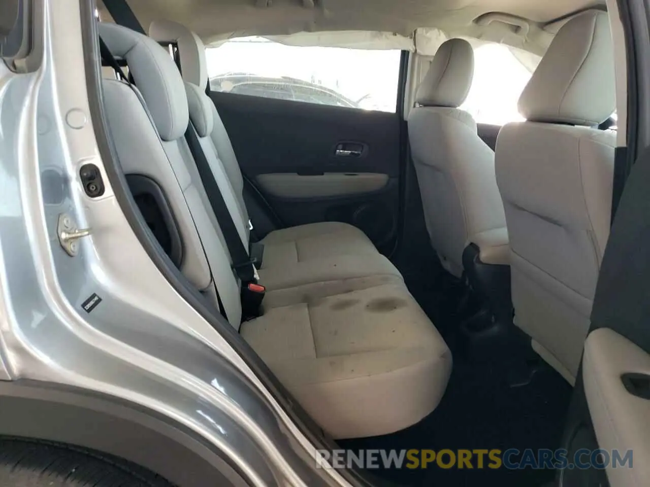 10 fotografías del automóvil dañado 3CZRU5H38KG714457 HONDA HR-V 2019