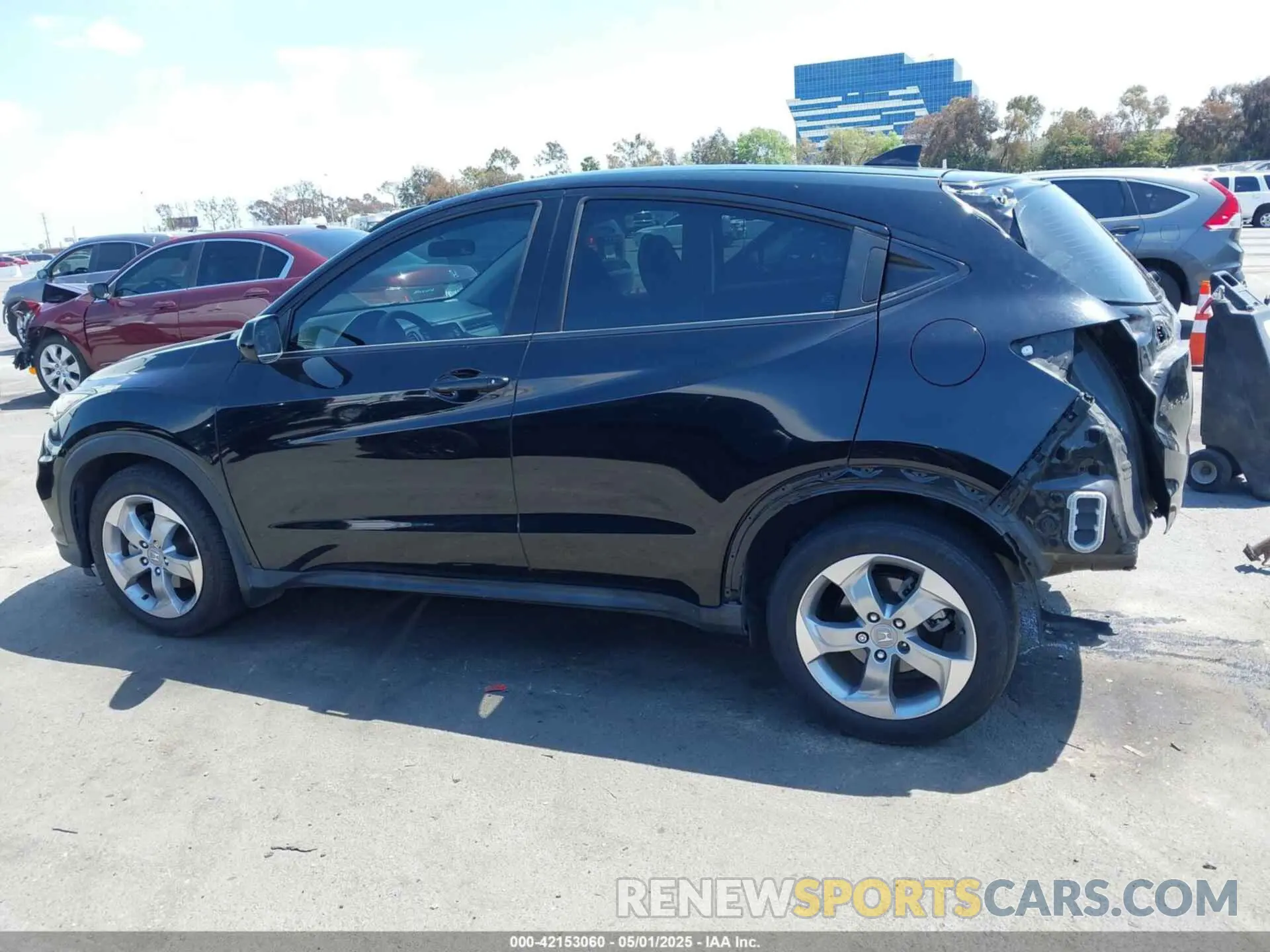 15 fotografías del automóvil dañado 3CZRU5H38KM710281 HONDA HR-V 2019