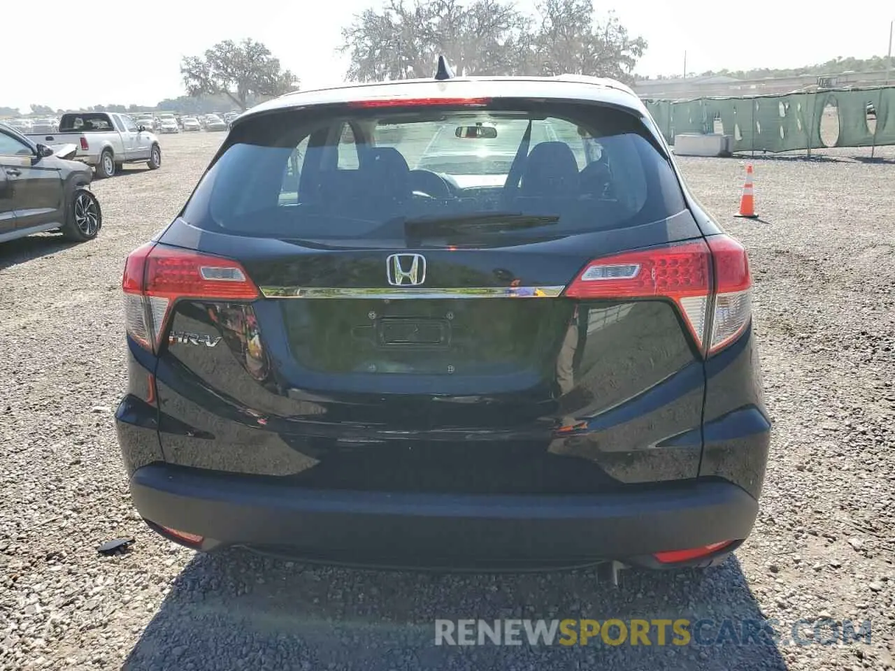 6 fotografías del automóvil dañado 3CZRU5H38KM725203 HONDA HR-V 2019