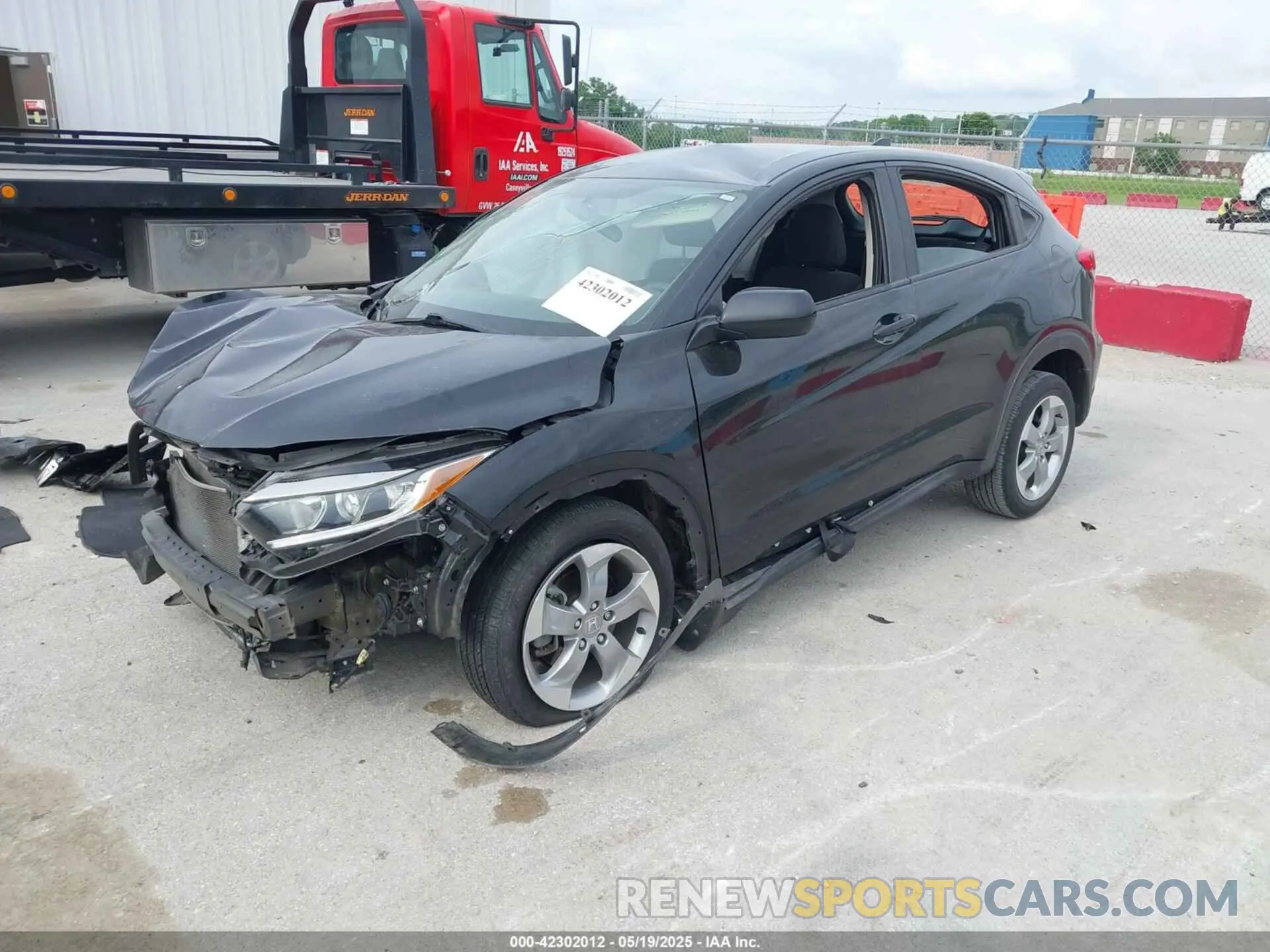 2 fotografías del automóvil dañado 3CZRU5H3XKM719659 HONDA HR-V 2019