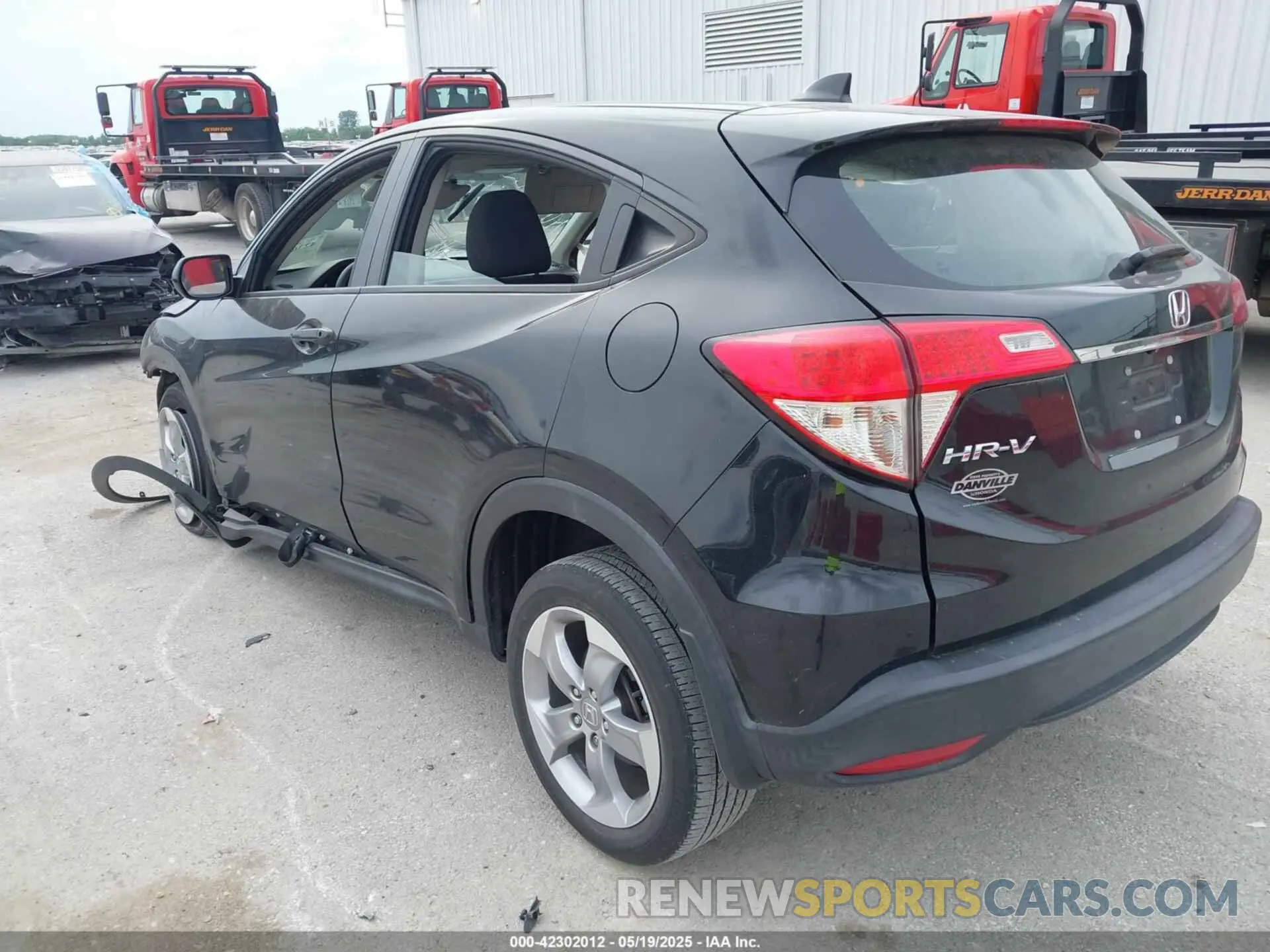 3 fotografías del automóvil dañado 3CZRU5H3XKM719659 HONDA HR-V 2019