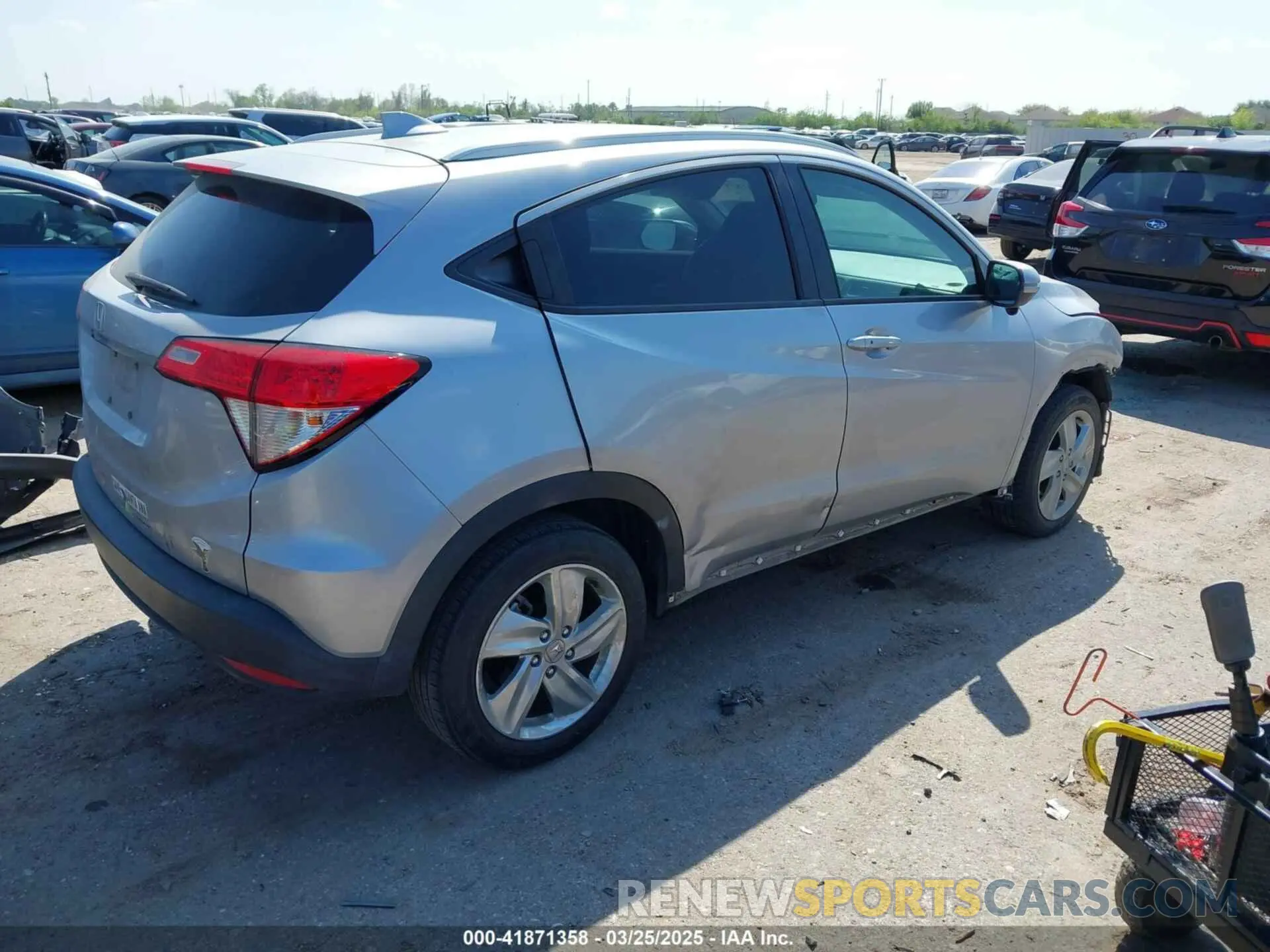 4 fotografías del automóvil dañado 3CZRU5H50KM719378 HONDA HR-V 2019
