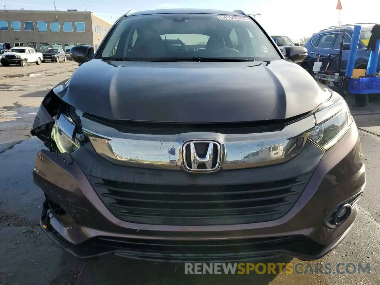 5 fotografías del automóvil dañado 3CZRU5H51KM716845 HONDA HR-V 2019