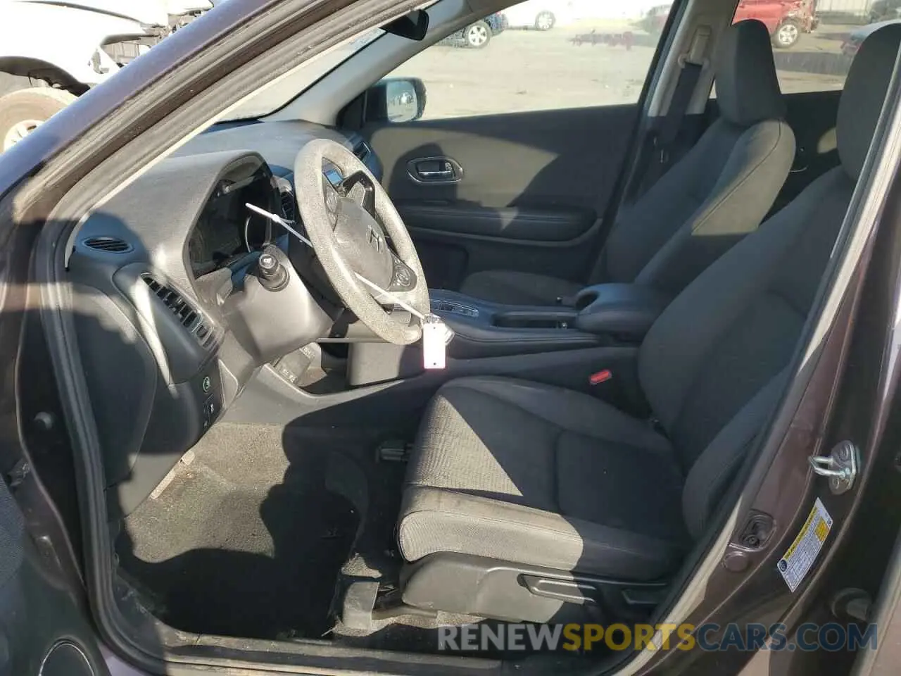 7 fotografías del automóvil dañado 3CZRU5H51KM716845 HONDA HR-V 2019