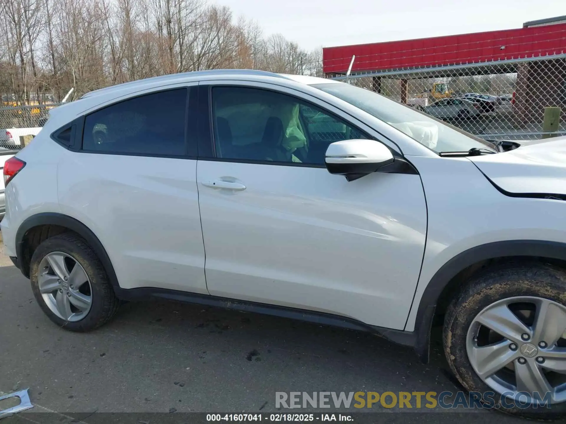 13 fotografías del automóvil dañado 3CZRU5H51KM726033 HONDA HR-V 2019