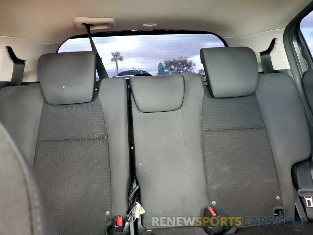 10 fotografías del automóvil dañado 3CZRU5H51KM729515 HONDA HR-V 2019