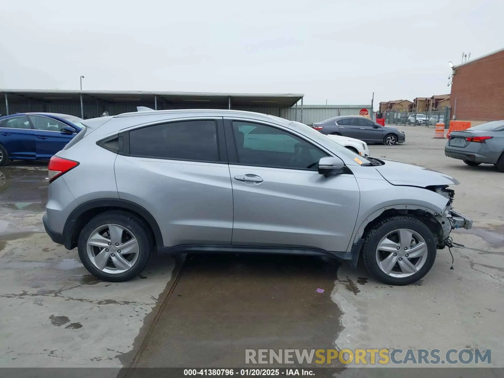 14 fotografías del automóvil dañado 3CZRU5H52KM710620 HONDA HR-V 2019