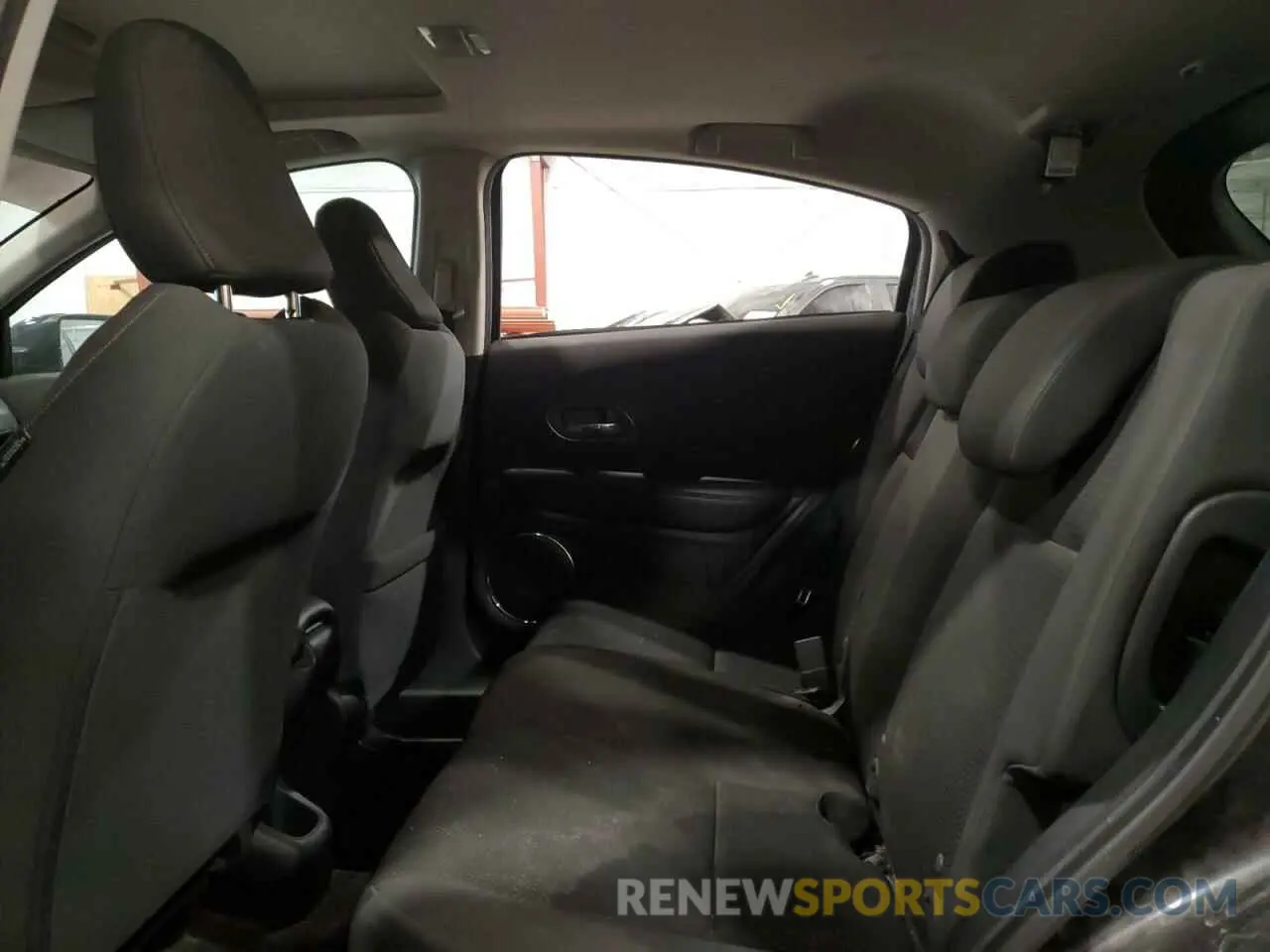 11 fotografías del automóvil dañado 3CZRU5H53KM724722 HONDA HR-V 2019