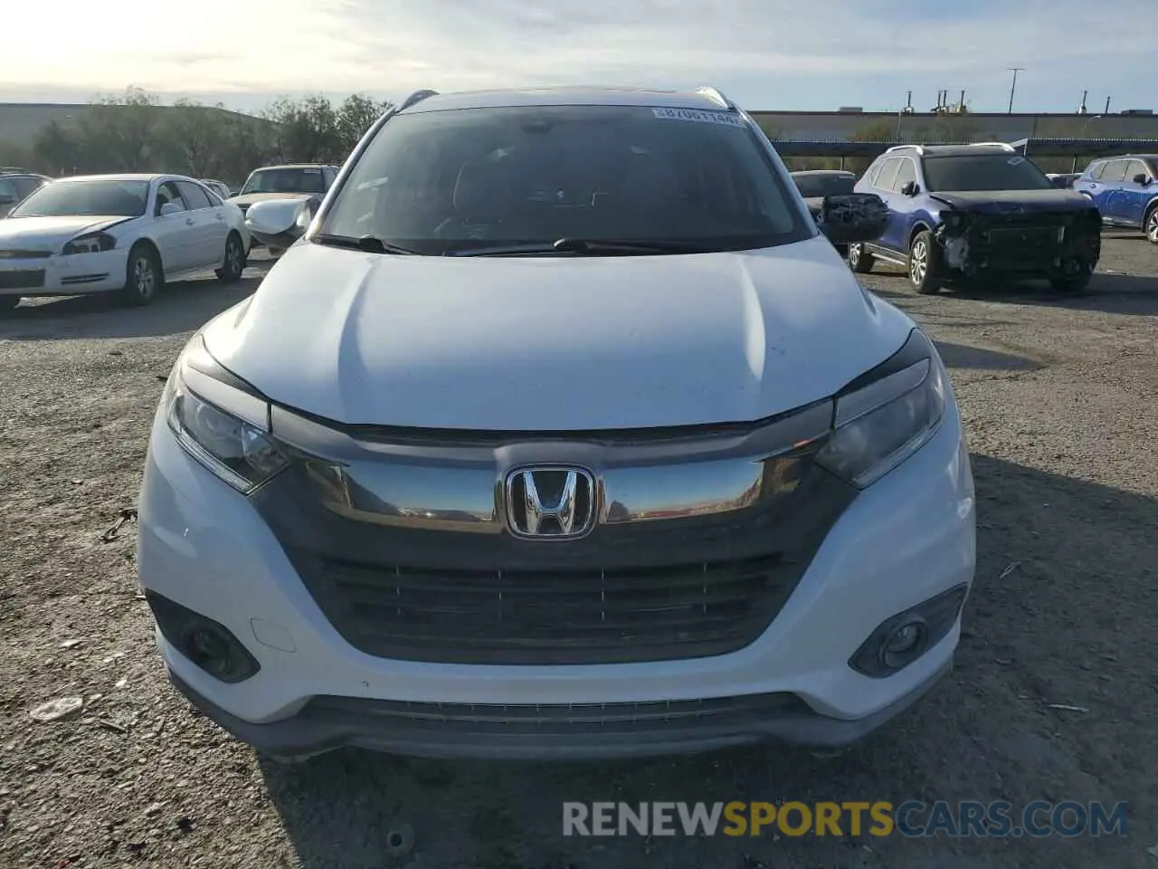 5 fotografías del automóvil dañado 3CZRU5H54KM704348 HONDA HR-V 2019