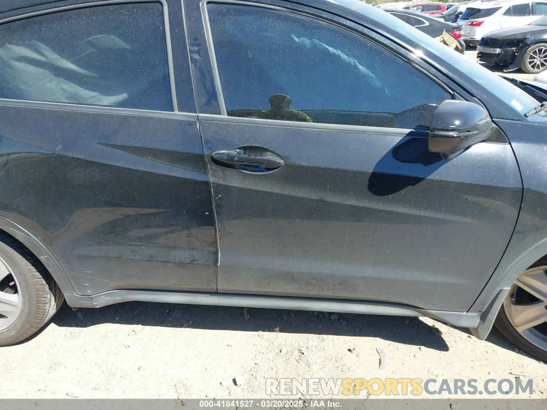 13 fotografías del automóvil dañado 3CZRU5H54KM709856 HONDA HR-V 2019