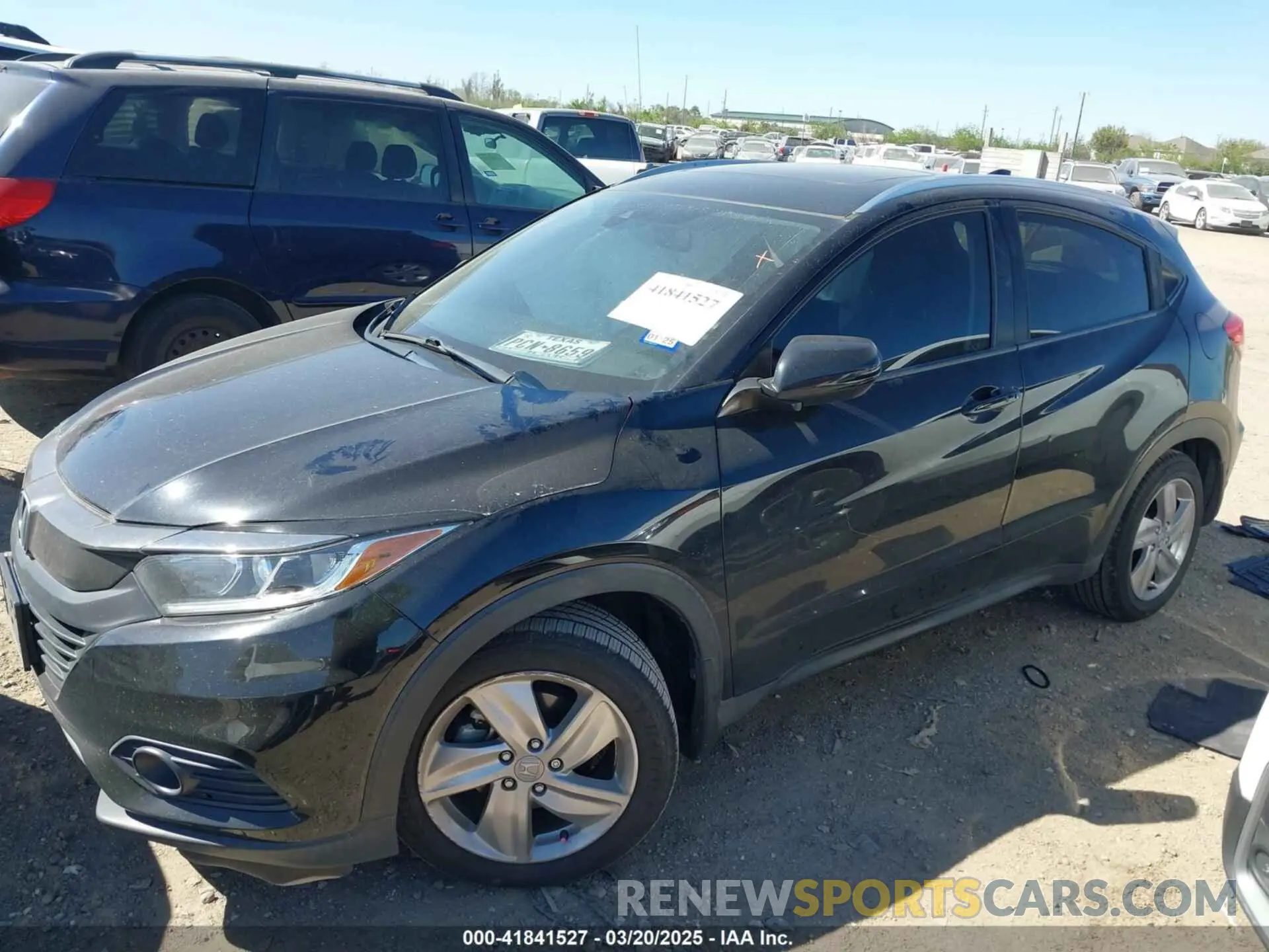 2 fotografías del automóvil dañado 3CZRU5H54KM709856 HONDA HR-V 2019