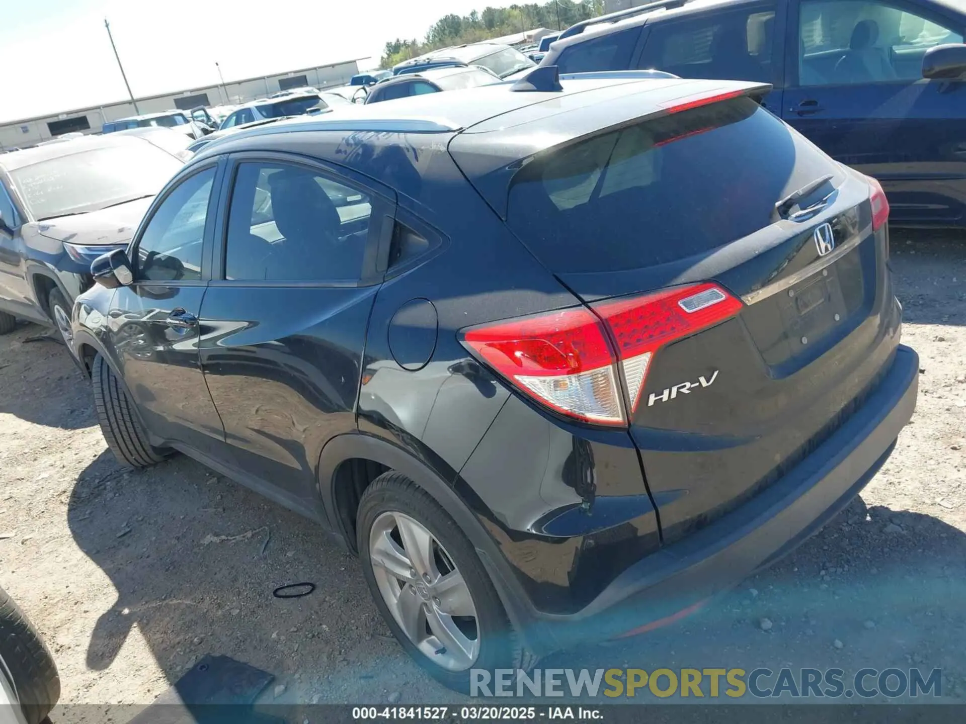 3 fotografías del automóvil dañado 3CZRU5H54KM709856 HONDA HR-V 2019