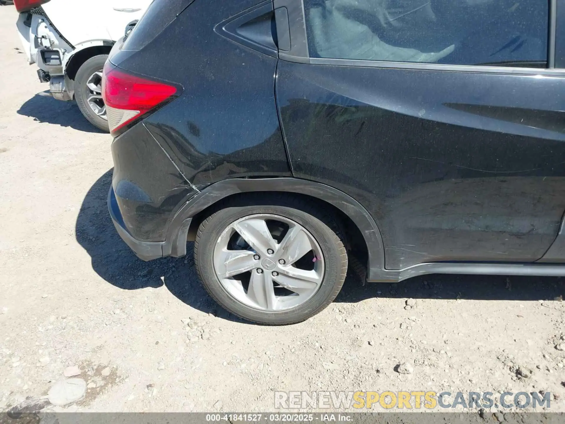 6 fotografías del automóvil dañado 3CZRU5H54KM709856 HONDA HR-V 2019