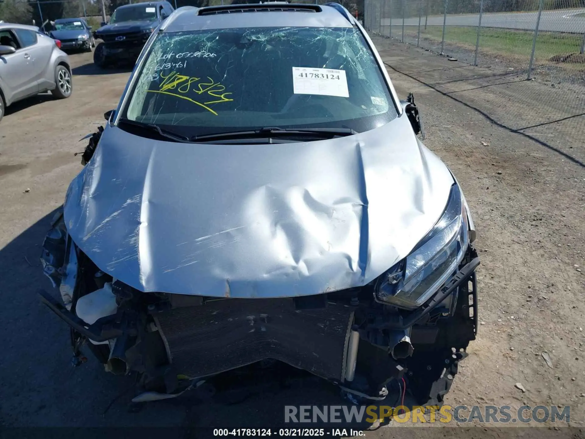 12 fotografías del automóvil dañado 3CZRU5H54KM728584 HONDA HR-V 2019