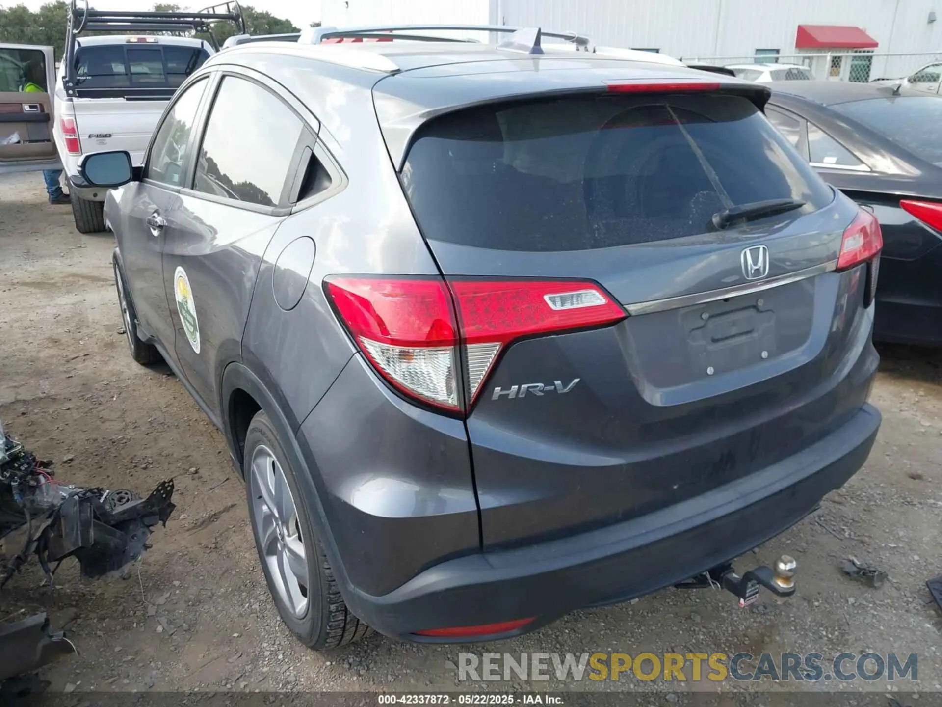 3 fotografías del automóvil dañado 3CZRU5H57KM712363 HONDA HR-V 2019