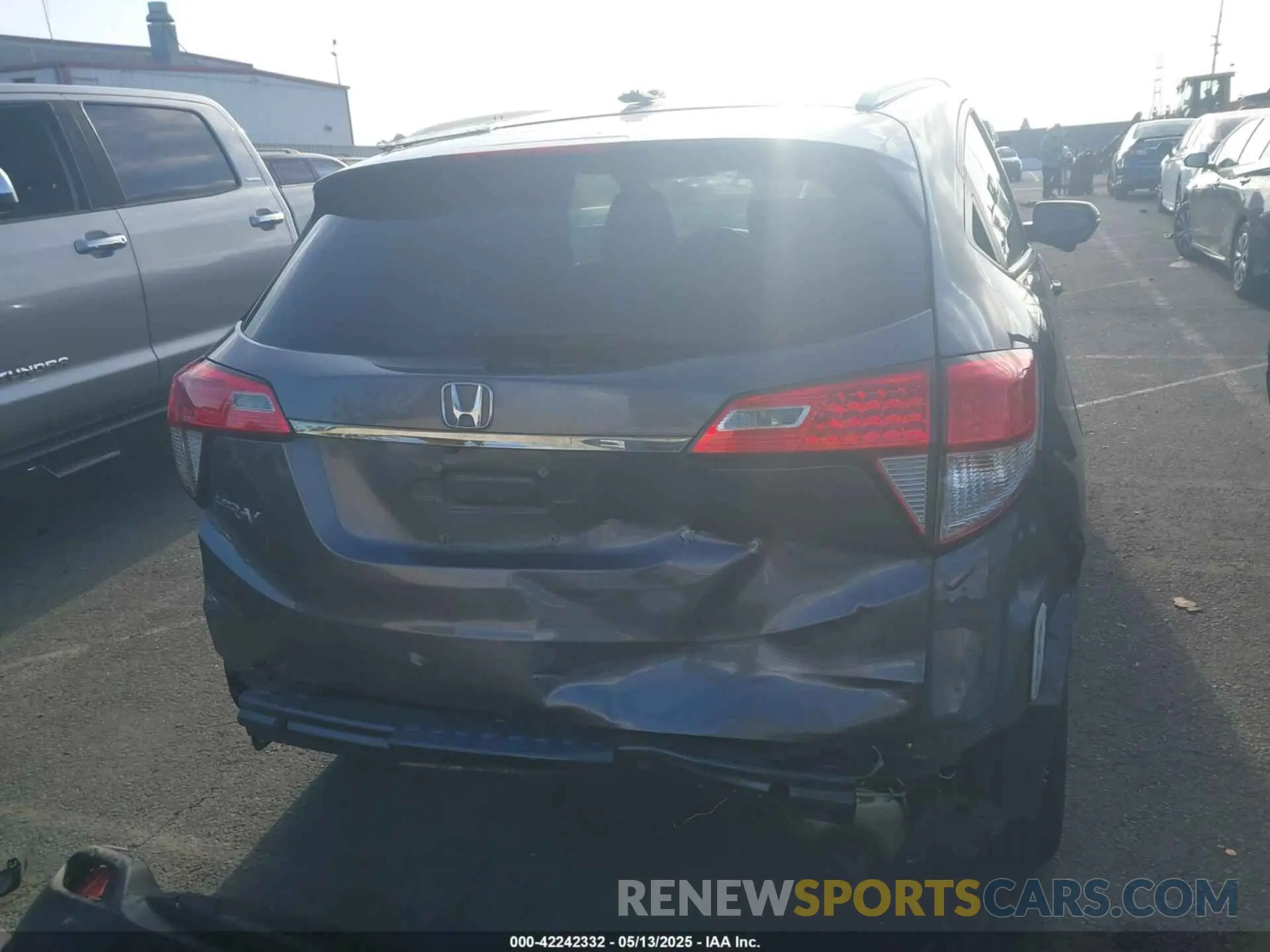 6 fotografías del automóvil dañado 3CZRU5H57KM729518 HONDA HR-V 2019