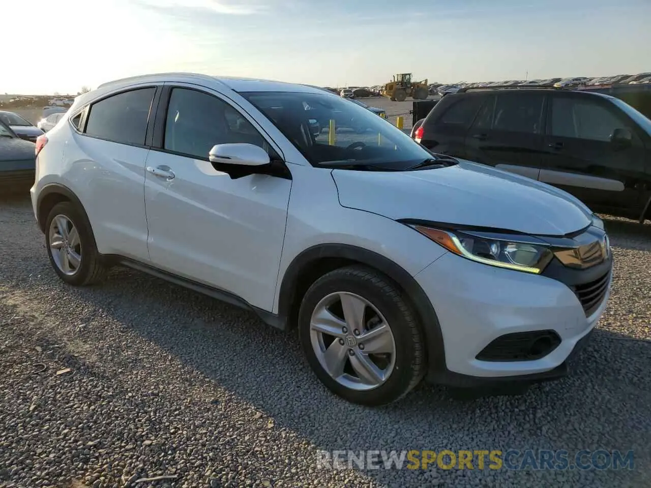 4 fotografías del automóvil dañado 3CZRU5H58KM712016 HONDA HR-V 2019