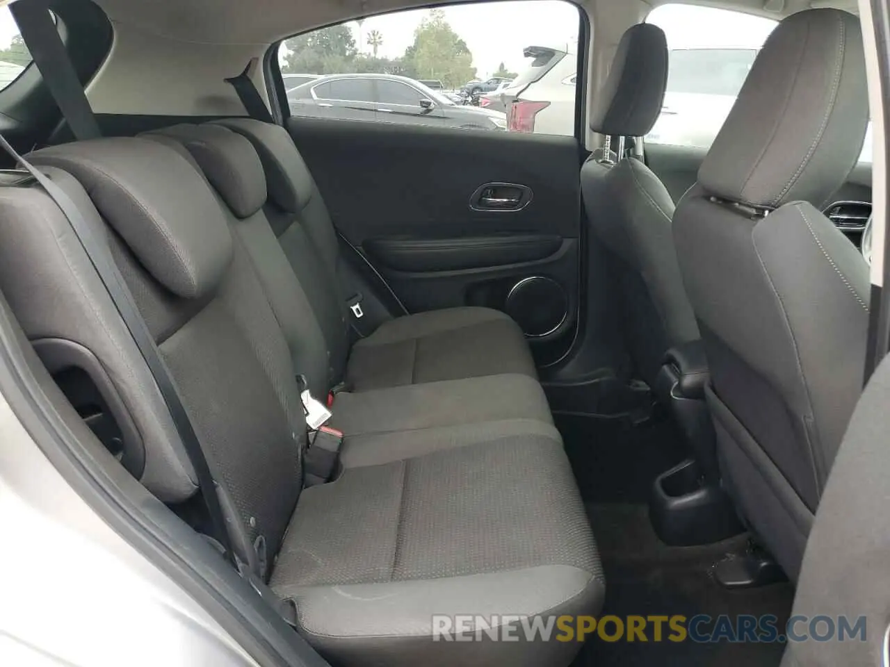 11 fotografías del automóvil dañado 3CZRU5H58KM728166 HONDA HR-V 2019