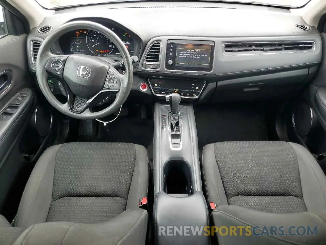 8 fotografías del automóvil dañado 3CZRU5H58KM728166 HONDA HR-V 2019