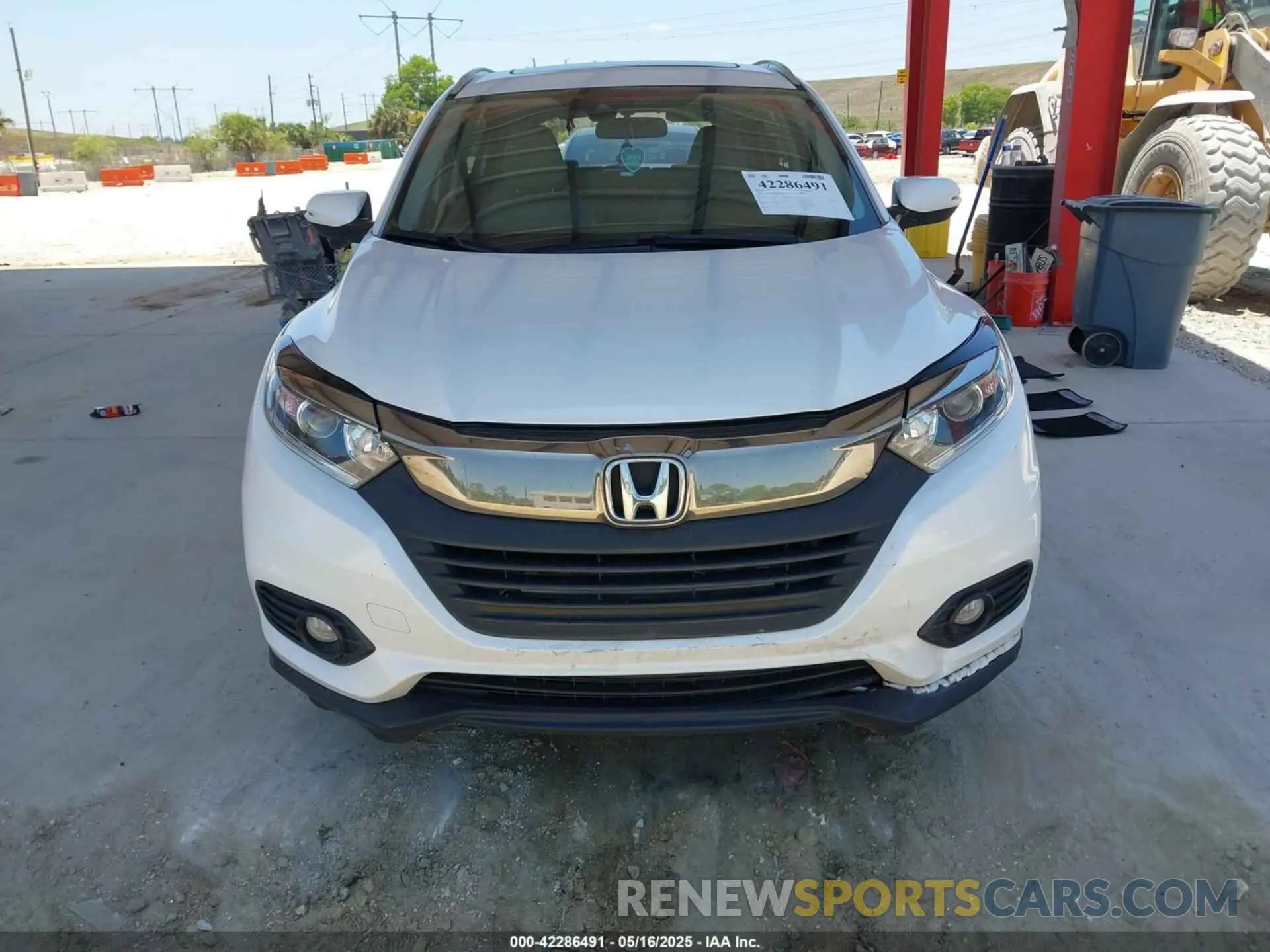 12 fotografías del automóvil dañado 3CZRU5H58KM729088 HONDA HR-V 2019