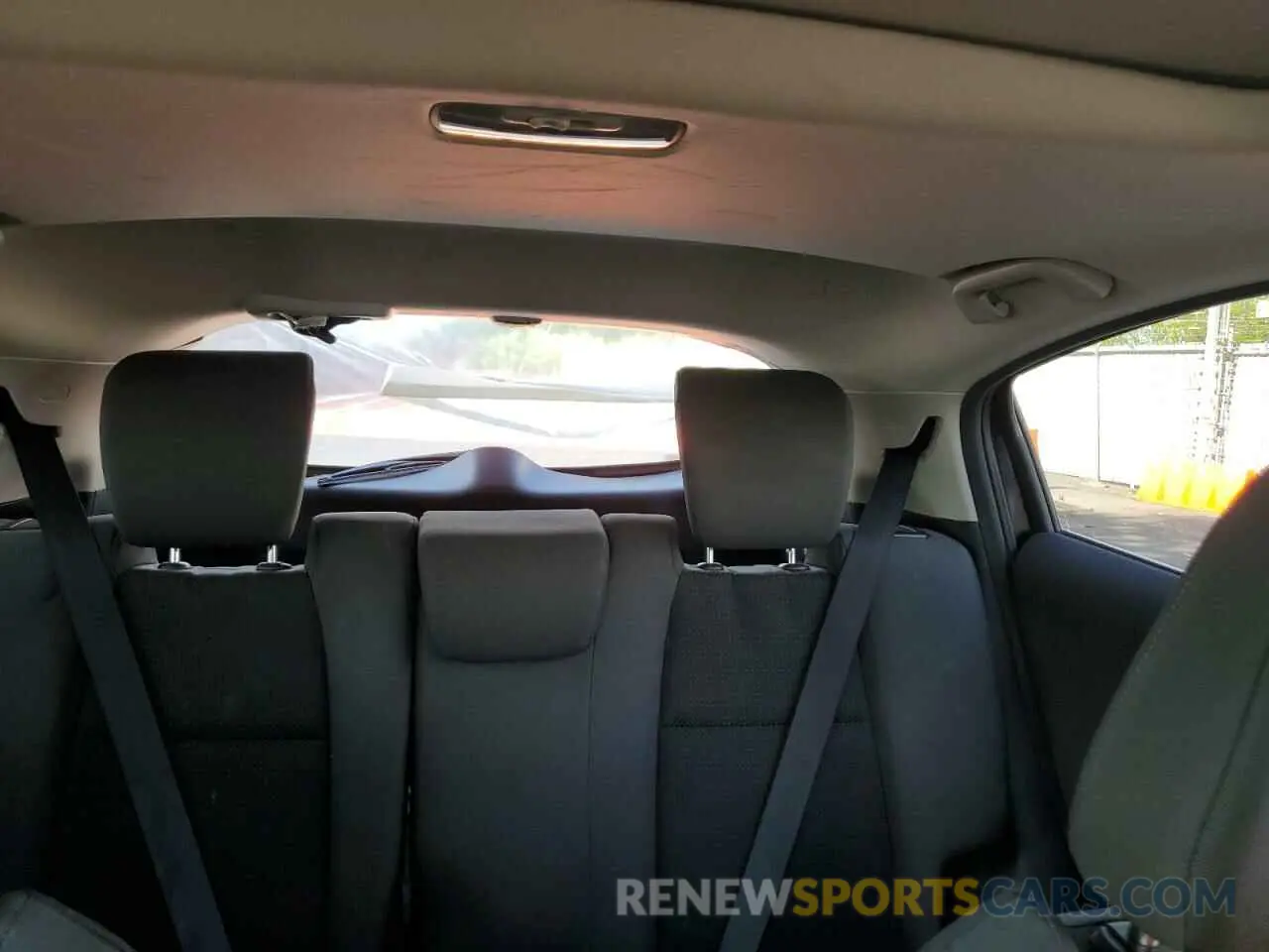 10 fotografías del automóvil dañado 3CZRU5H59KM724725 HONDA HR-V 2019