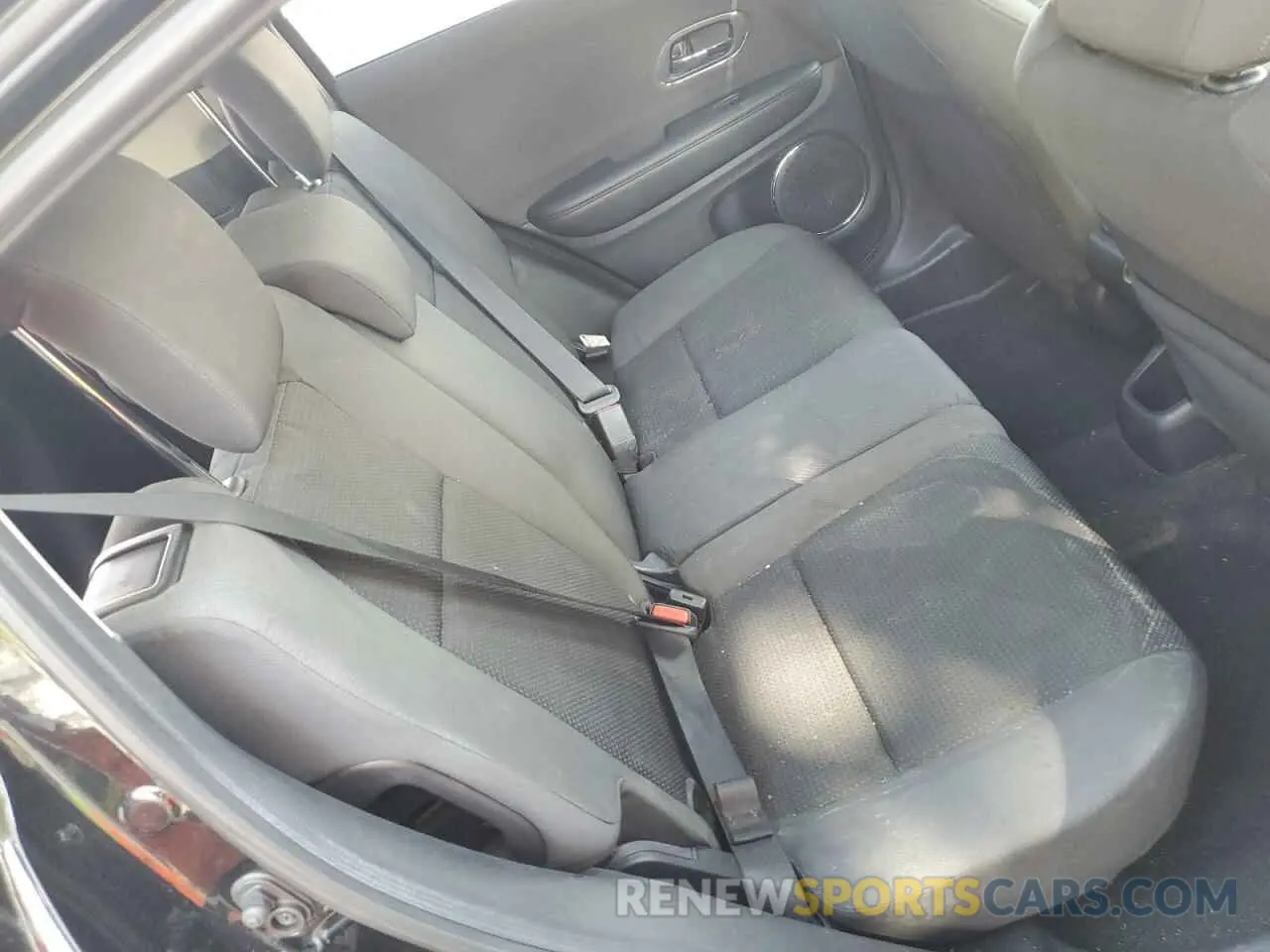 11 fotografías del automóvil dañado 3CZRU5H59KM724725 HONDA HR-V 2019
