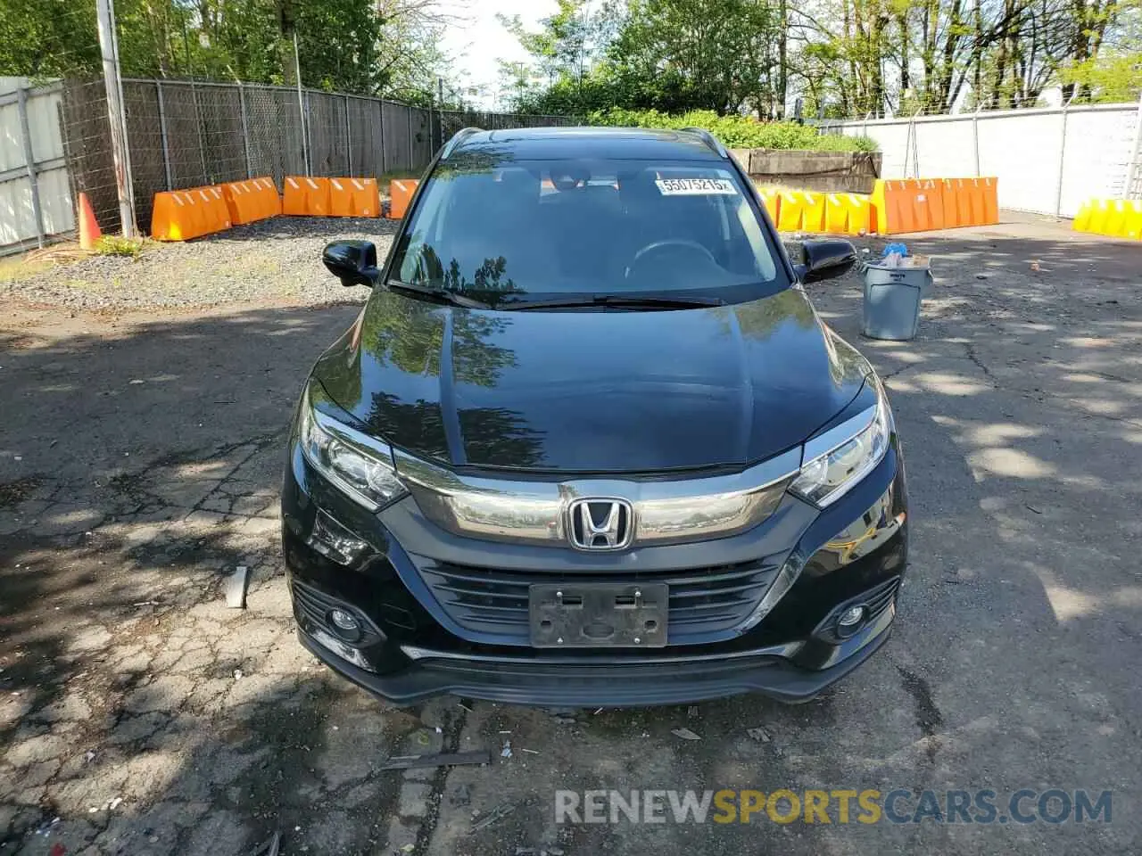 5 fotografías del automóvil dañado 3CZRU5H59KM724725 HONDA HR-V 2019