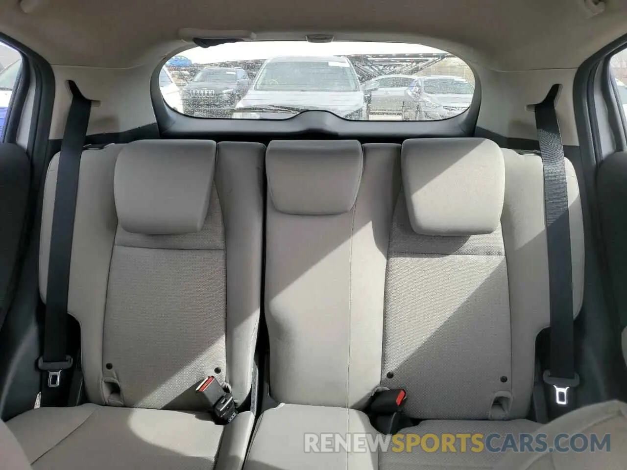 10 fotografías del automóvil dañado 3CZRU5H5XKM729996 HONDA HR-V 2019