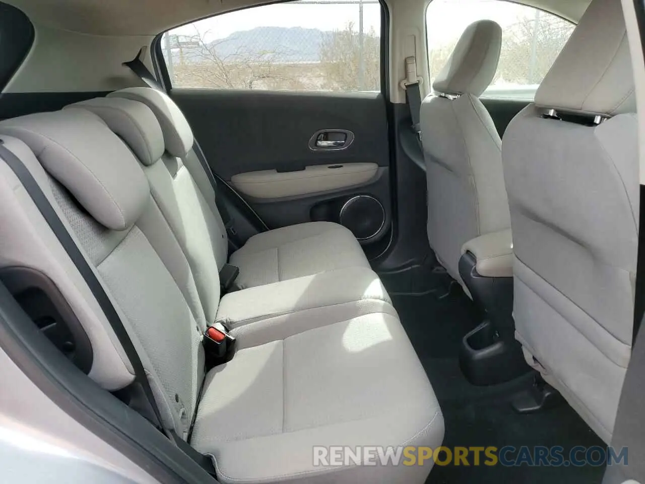 11 fotografías del automóvil dañado 3CZRU5H5XKM729996 HONDA HR-V 2019
