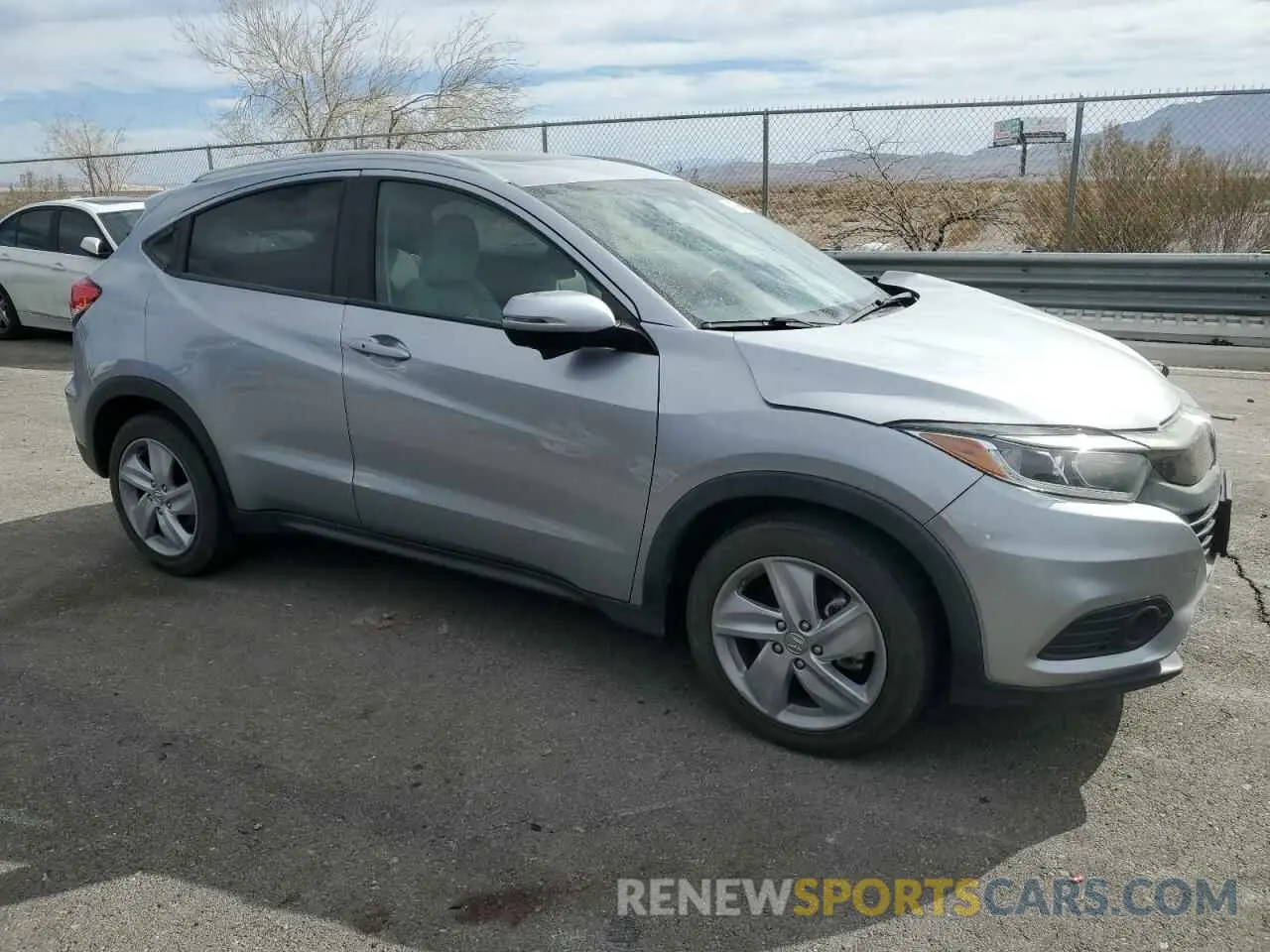 4 fotografías del automóvil dañado 3CZRU5H5XKM729996 HONDA HR-V 2019